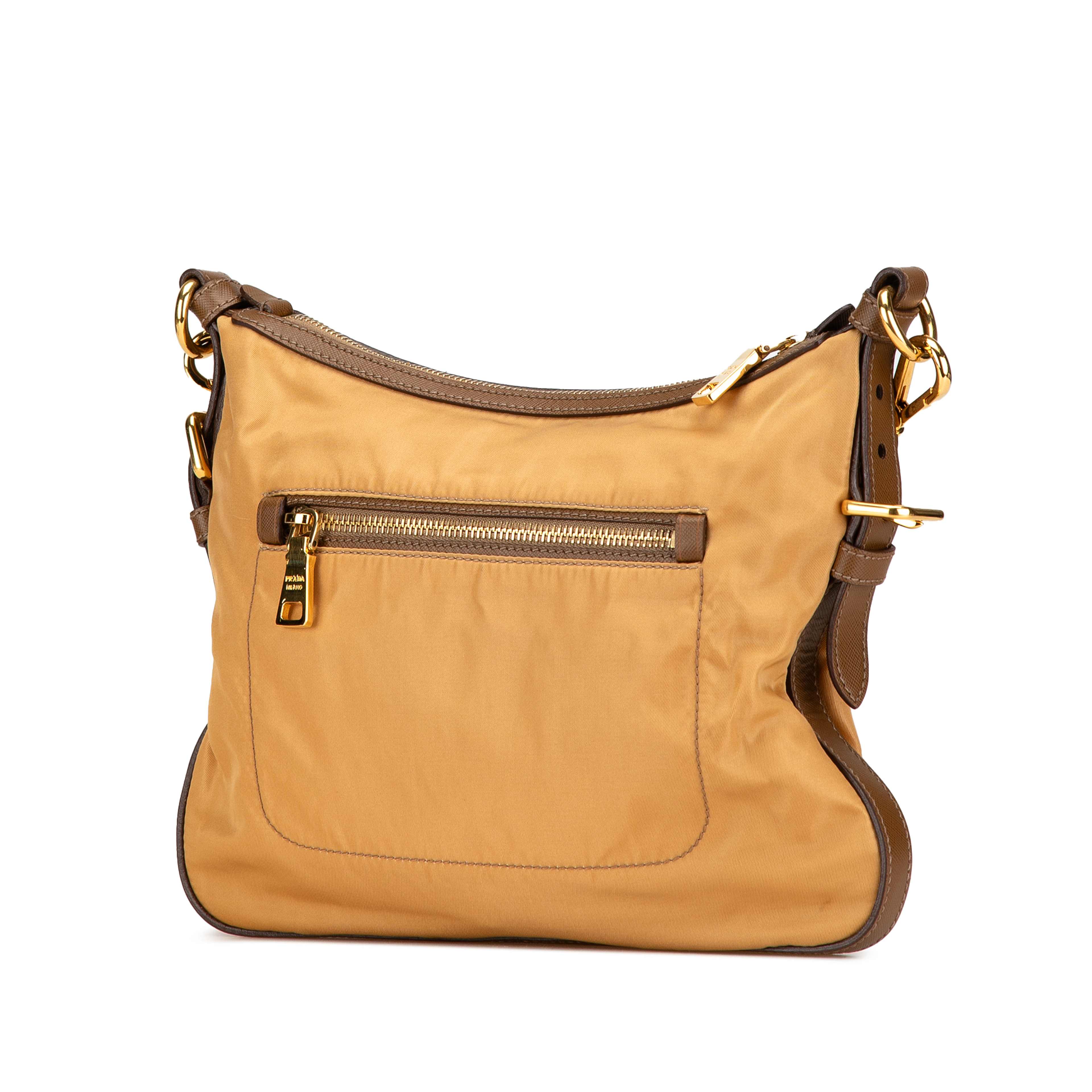 Prada Saffiano Trimmed Tessuto Zip Top Crossbody, från Luxclusif, i färgen light brown. Klicka för att öppna bilden i stort format