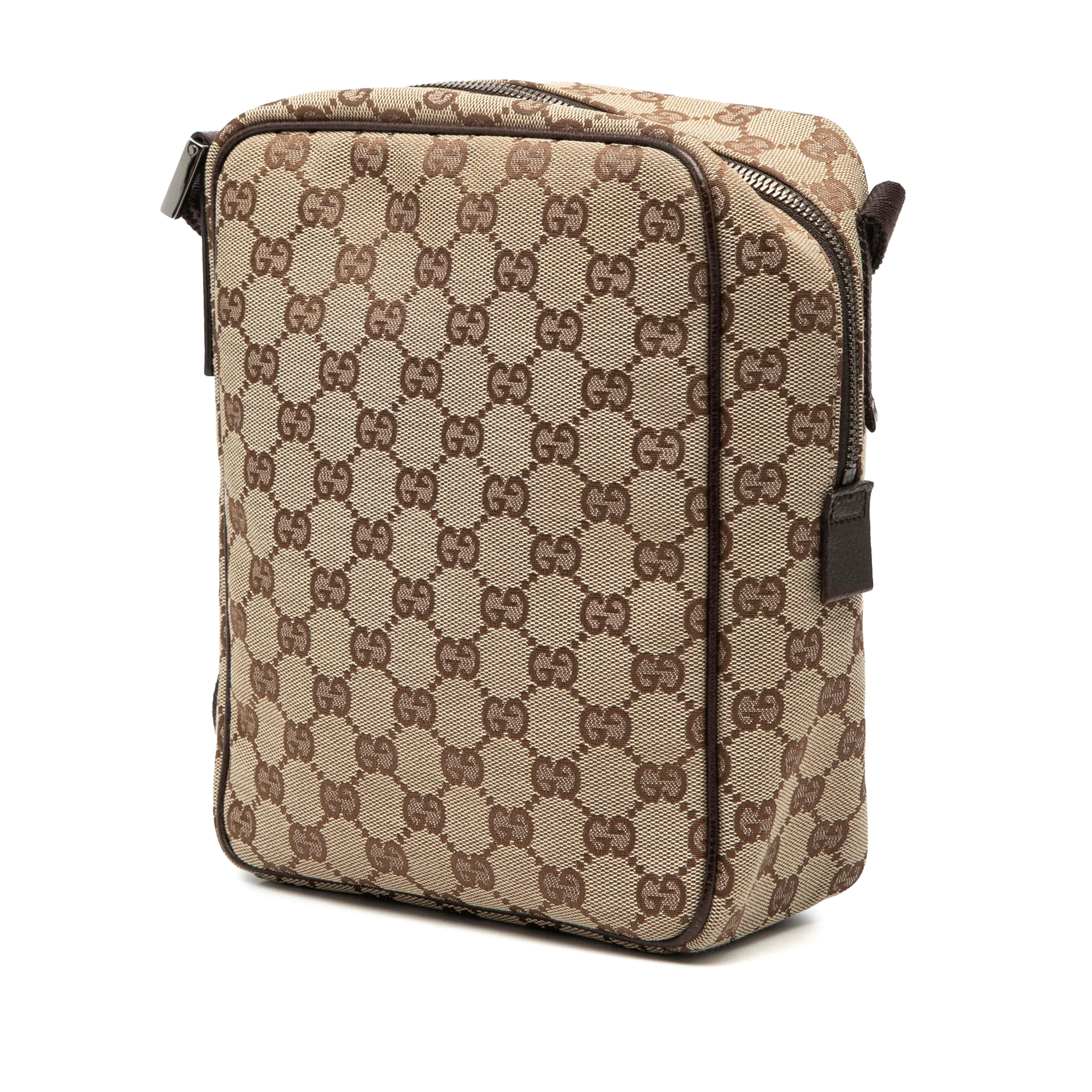 Gucci Gg Canvas Crossbody, från Luxclusif, i färgen beige. Klicka för att öppna bilden i stort format