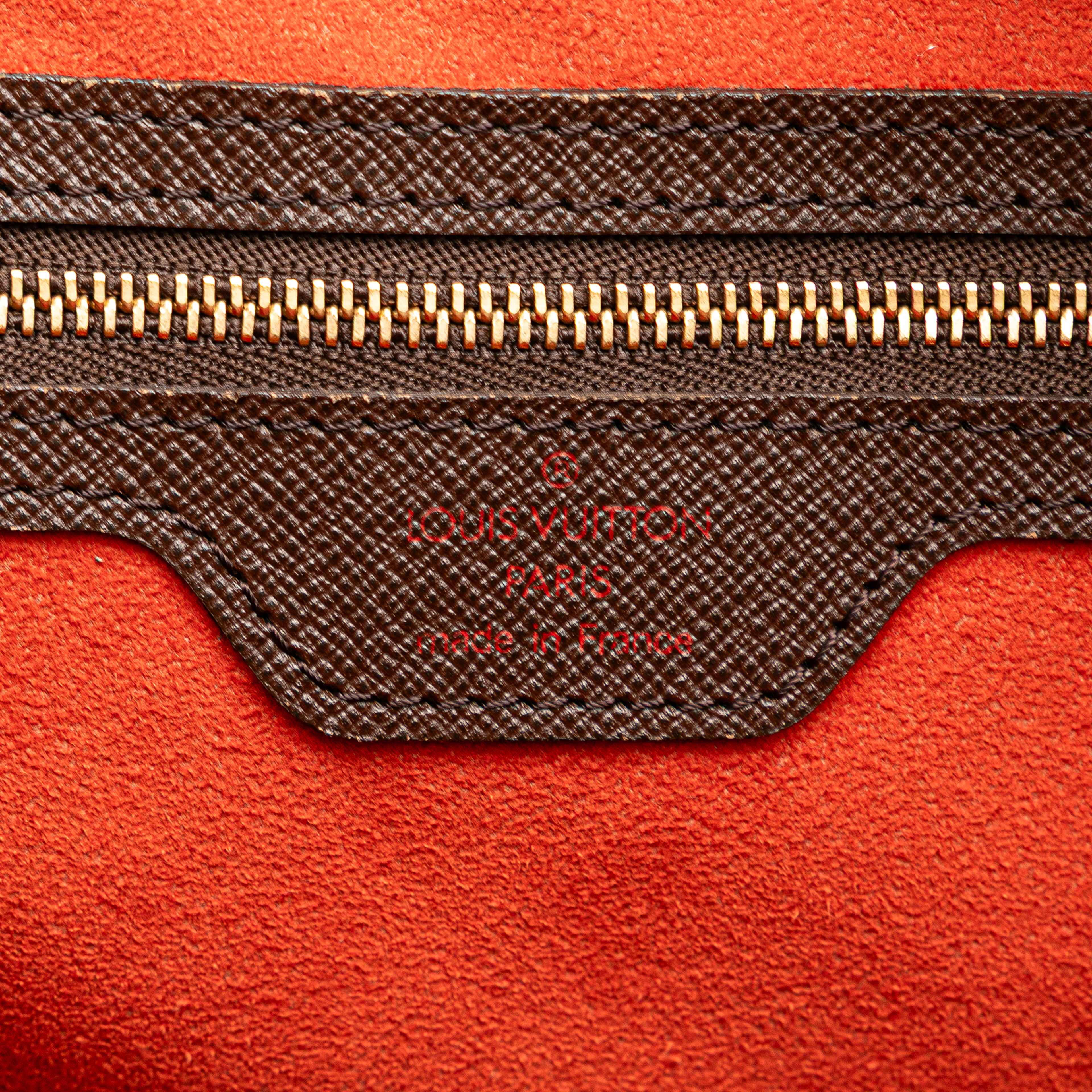 Louis Vuitton Damier Ebene Triana, från Luxclusif, i färgen brown. Klicka för att öppna bilden i stort format