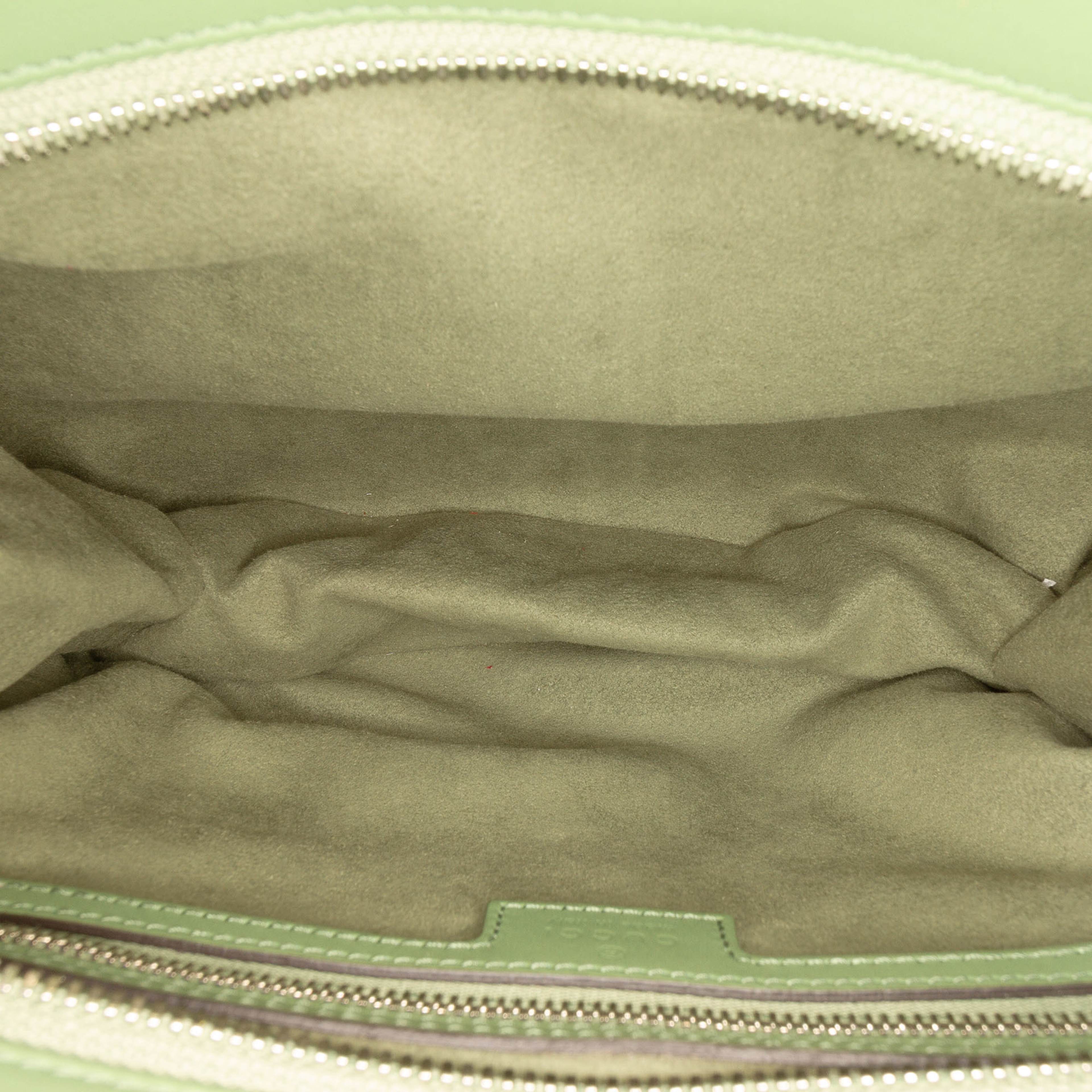 Gucci Small Leather Petite Gg Tote, från Luxclusif, i färgen light green. Klicka för att öppna bilden i stort format