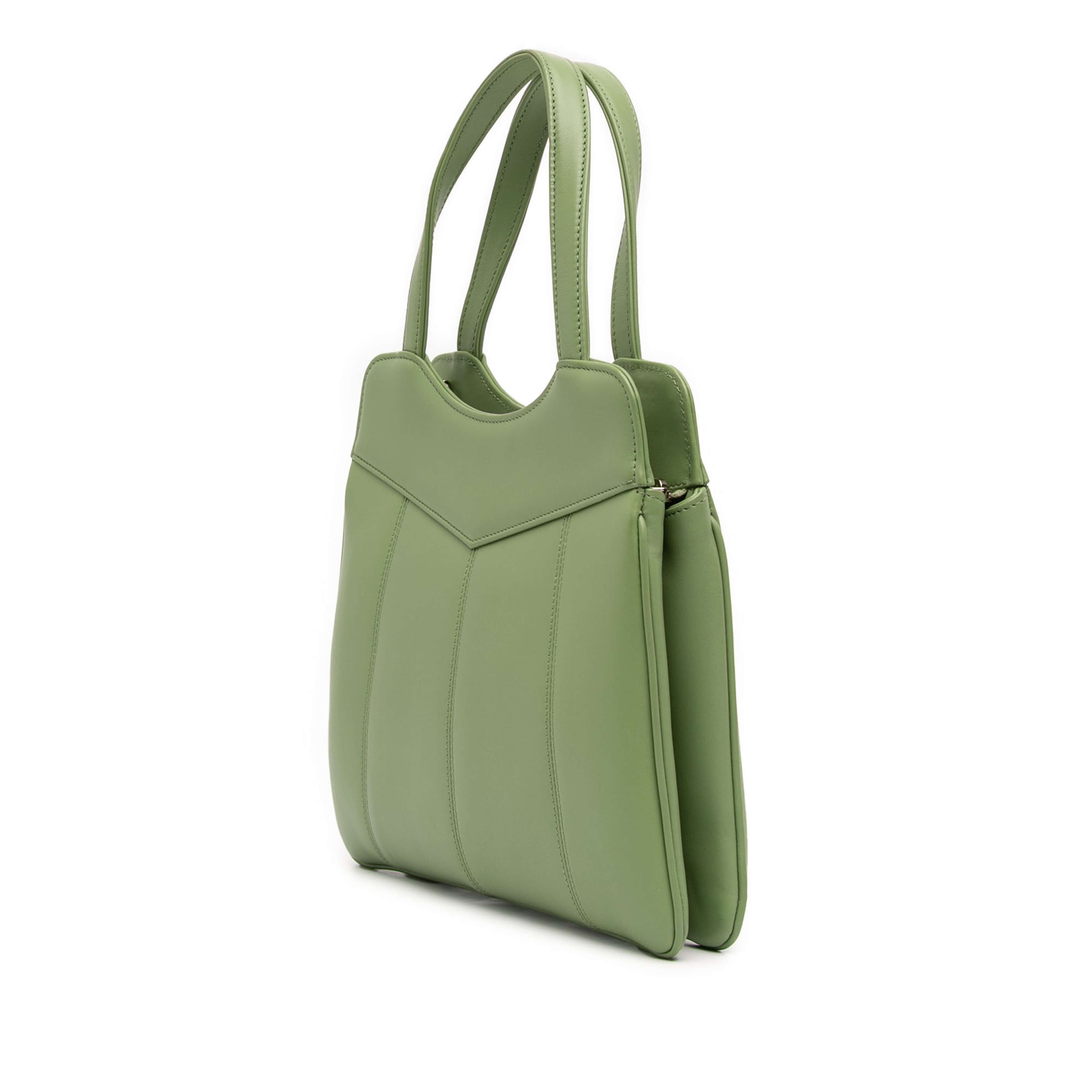 Gucci Small Leather Petite Gg Tote, från Luxclusif, i färgen light green. Klicka för att öppna bilden i stort format