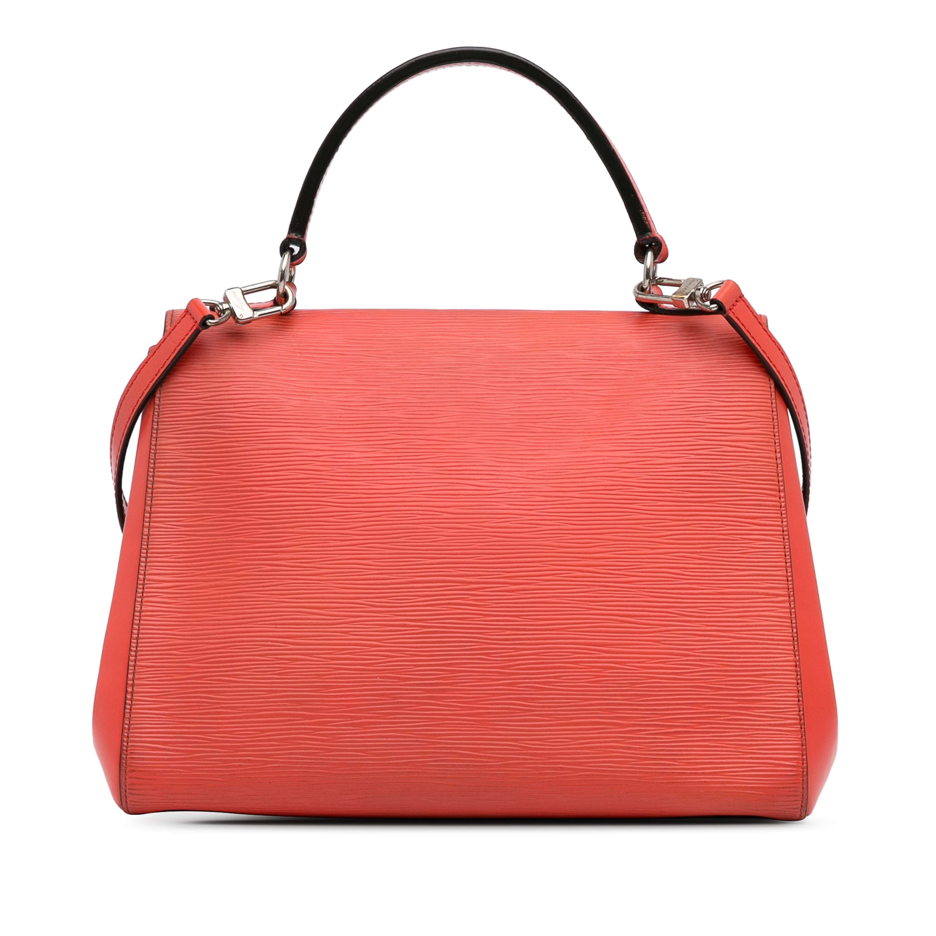 Louis Vuitton Epi Cluny Bb, från Luxclusif, i färgen red. Klicka för att öppna bilden i stort format