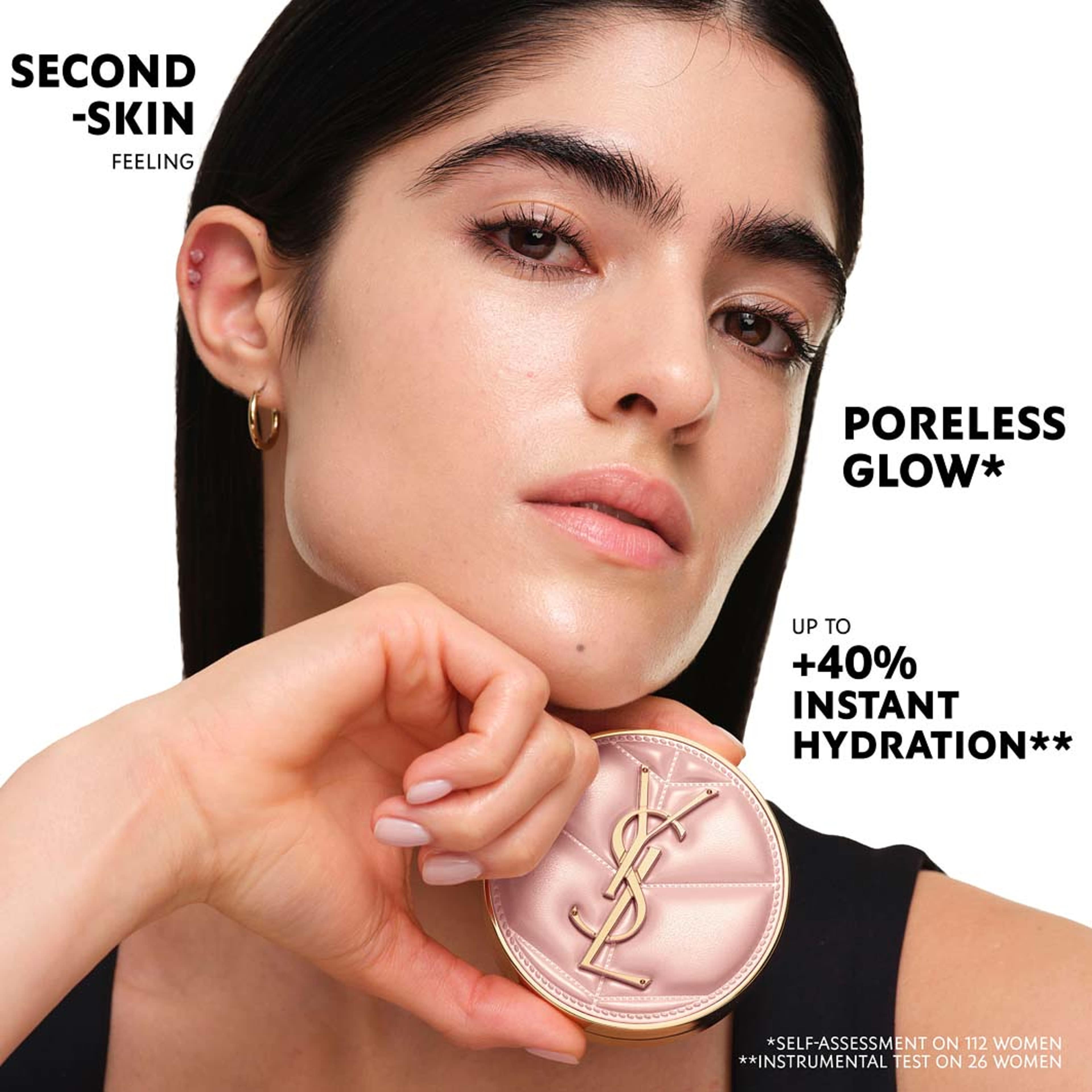 Skin Affair Soft Glow Cushion Foundation, från Yves Saint Laurent, i färgen Lc1.5. Klicka för att öppna bilden i stort format