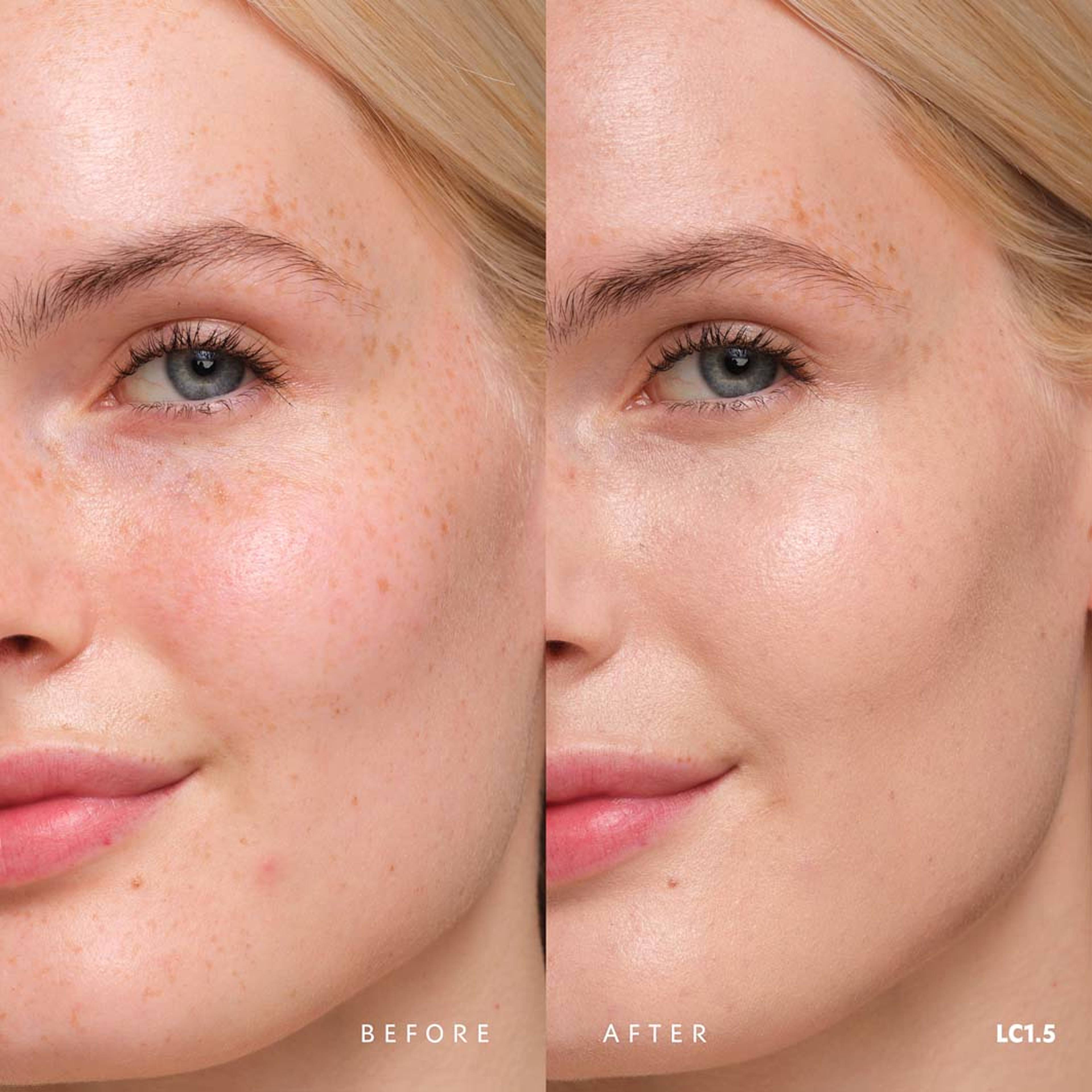 Skin Affair Soft Glow Cushion Foundation, från Yves Saint Laurent, i färgen Lc1.5. Klicka för att öppna bilden i stort format