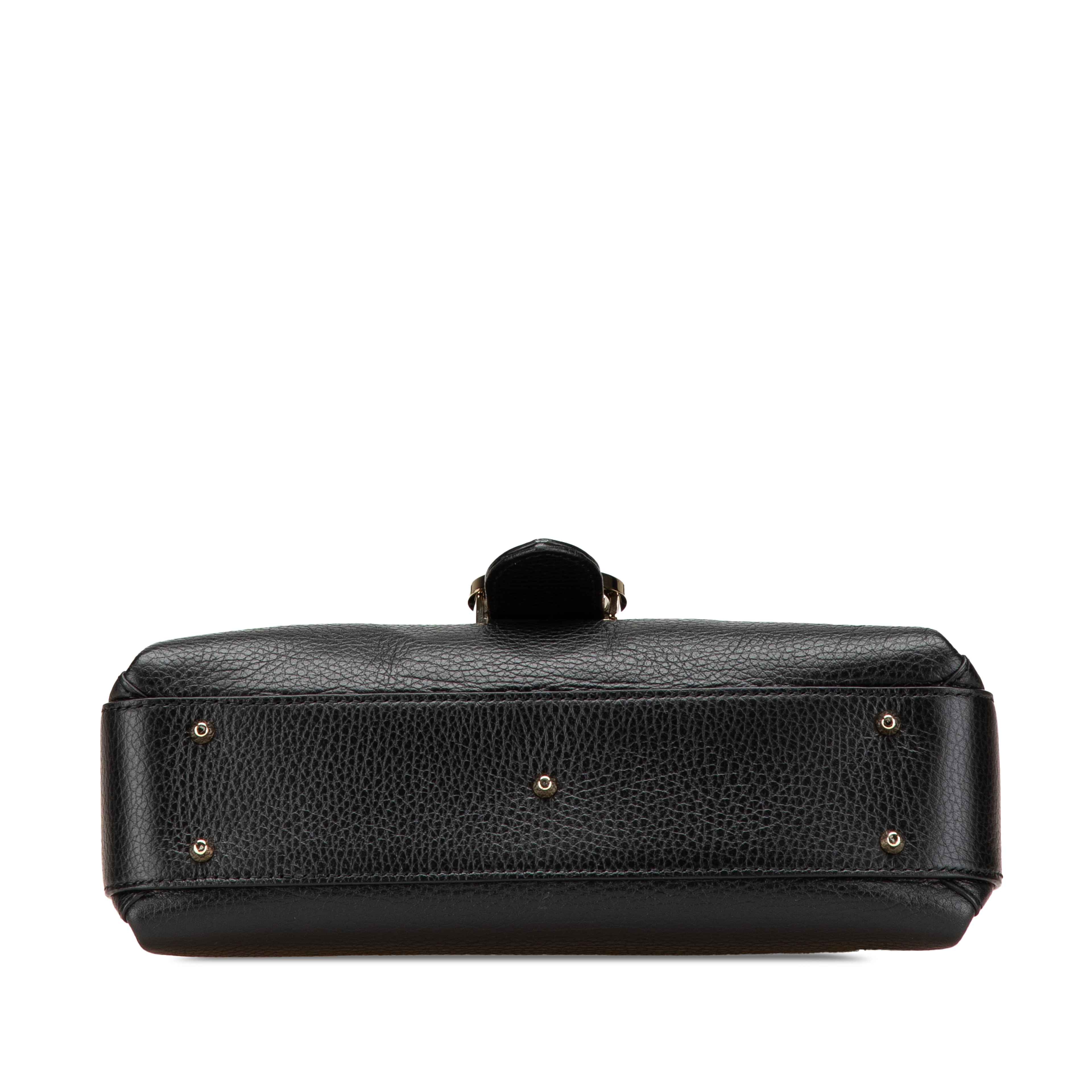 Gucci Small Dollar Calf Interlocking G Satchel, från Luxclusif, i färgen black. Klicka för att öppna bilden i stort format