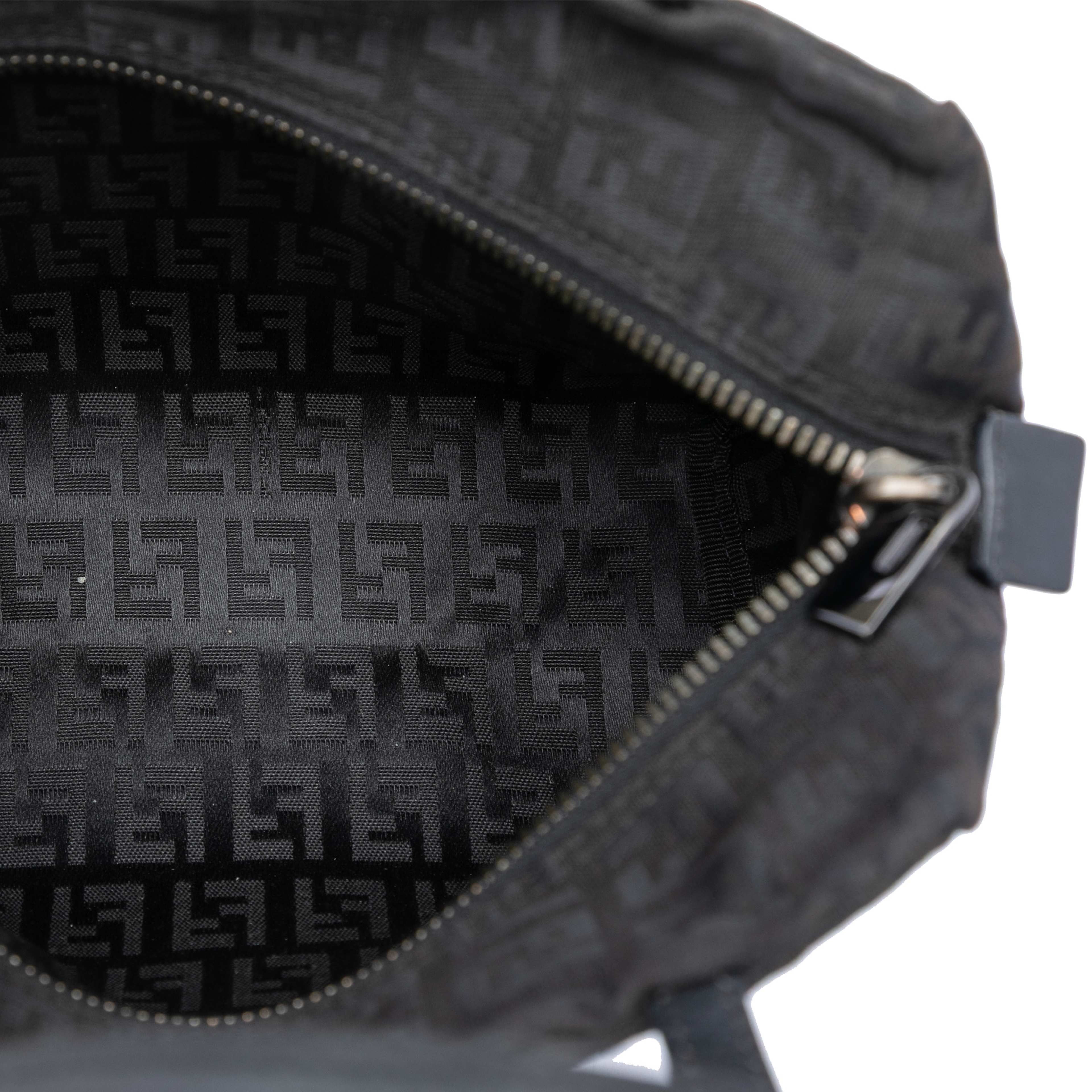 Fendi Mini Zucchino Canvas Handbag, från Luxclusif, i färgen svart. Klicka för att öppna bilden i stort format