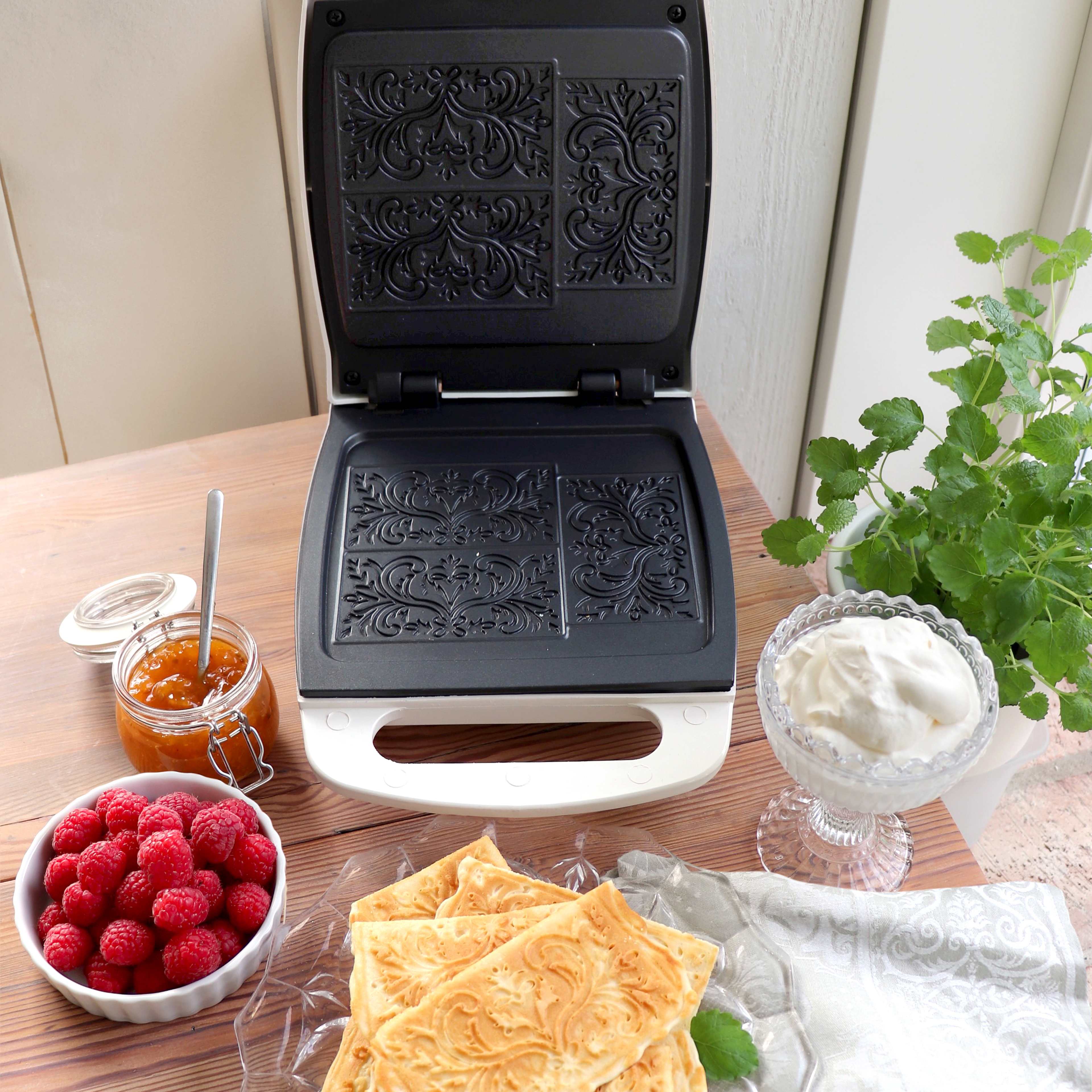 Gorojärn Classic 903.2 Keramiskt, från Åviken, i färgen vit. Klicka för att öppna bilden i stort format