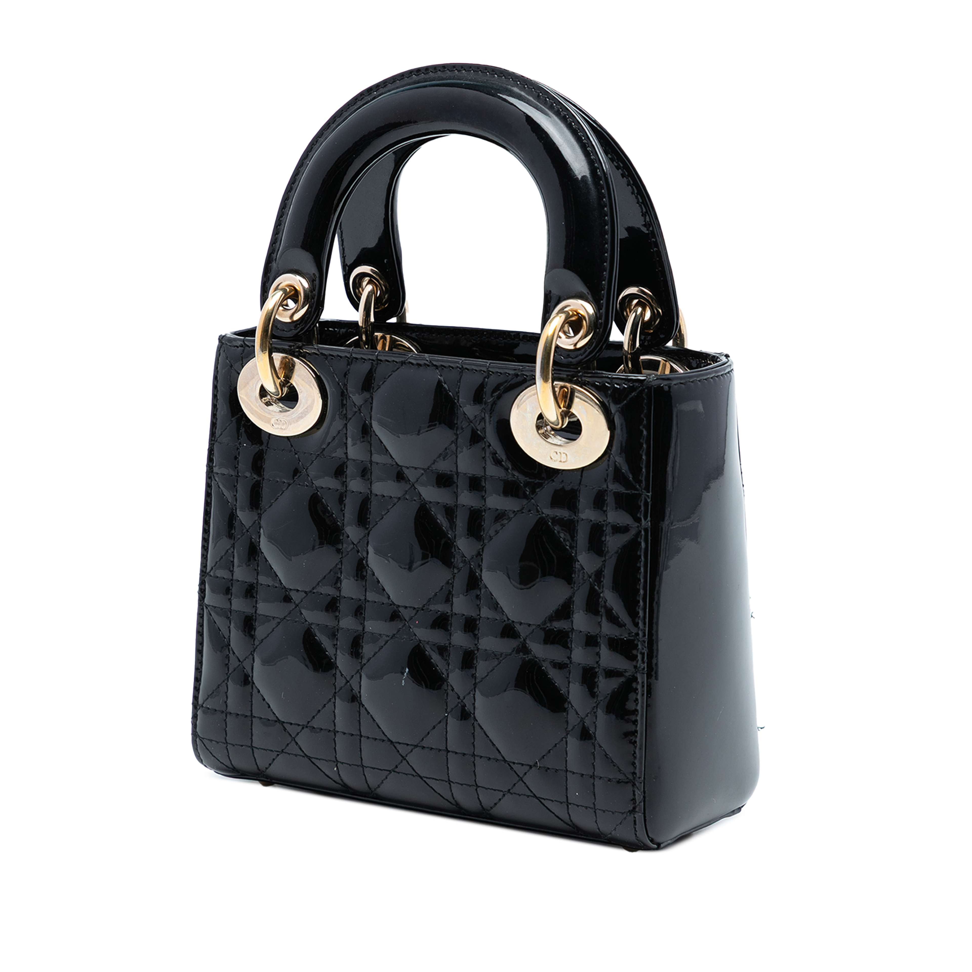 Dior Mini Patent Cannage Lady Dior, från Luxclusif, i färgen black. Klicka för att öppna bilden i stort format