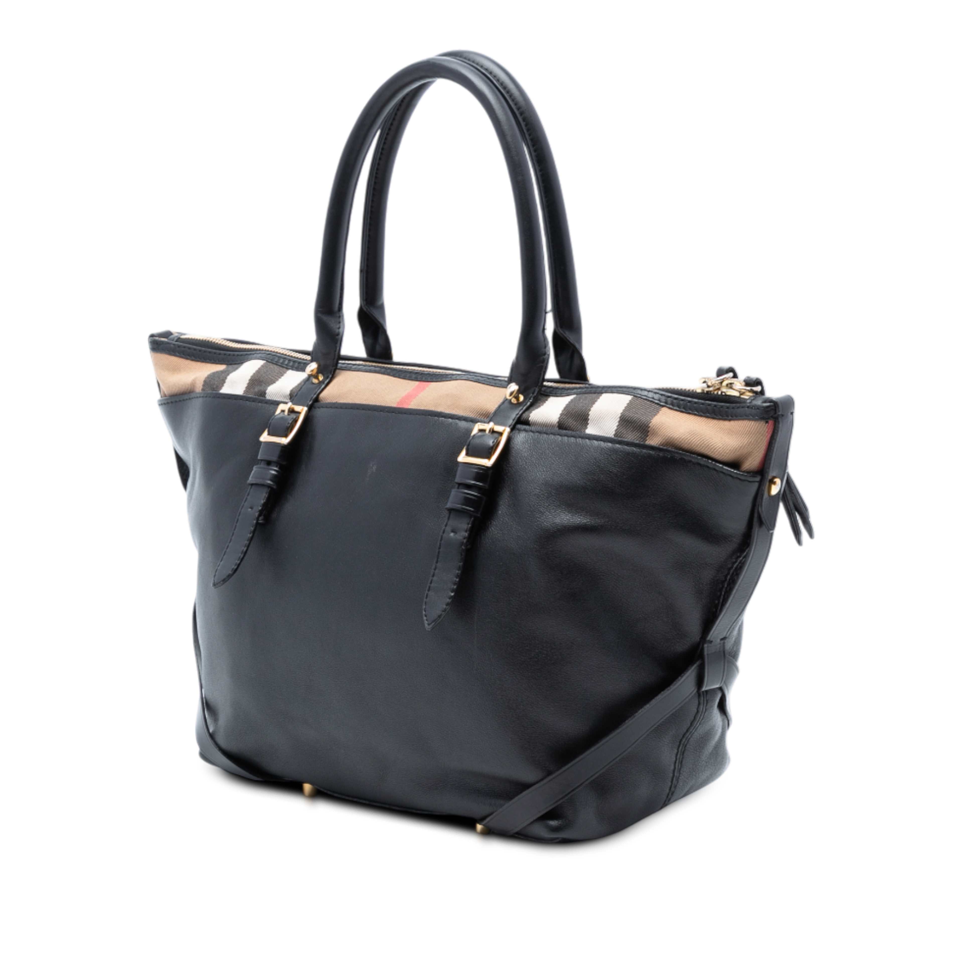 Burberry Small House Check Trimmed Leather Salisbury Tote, från Luxclusif, i färgen svart. Klicka för att öppna bilden i stort format