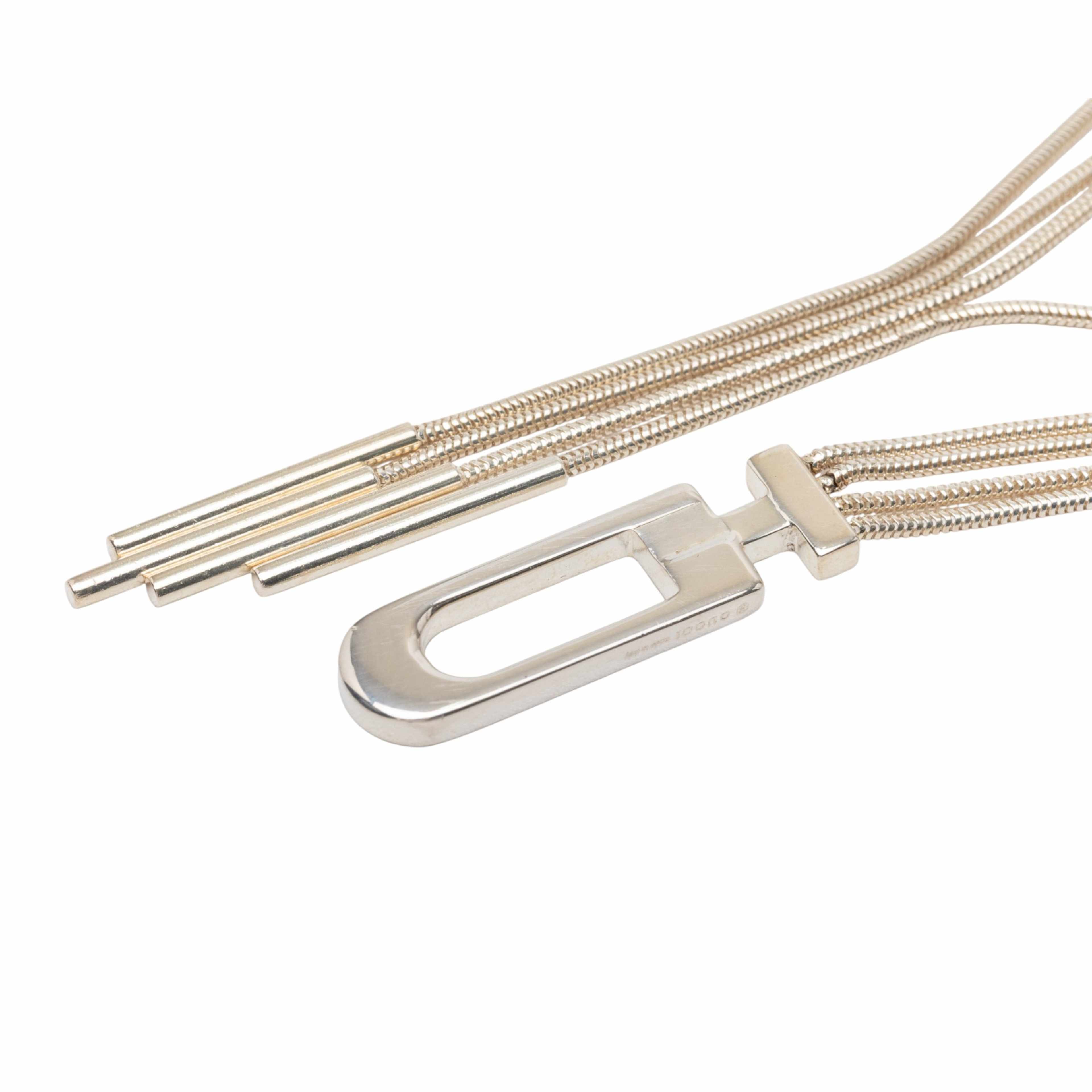 Gucci Sterling Silver Multistrand Lariat Necklace, från Luxclusif, i färgen silver. Klicka för att öppna bilden i stort format