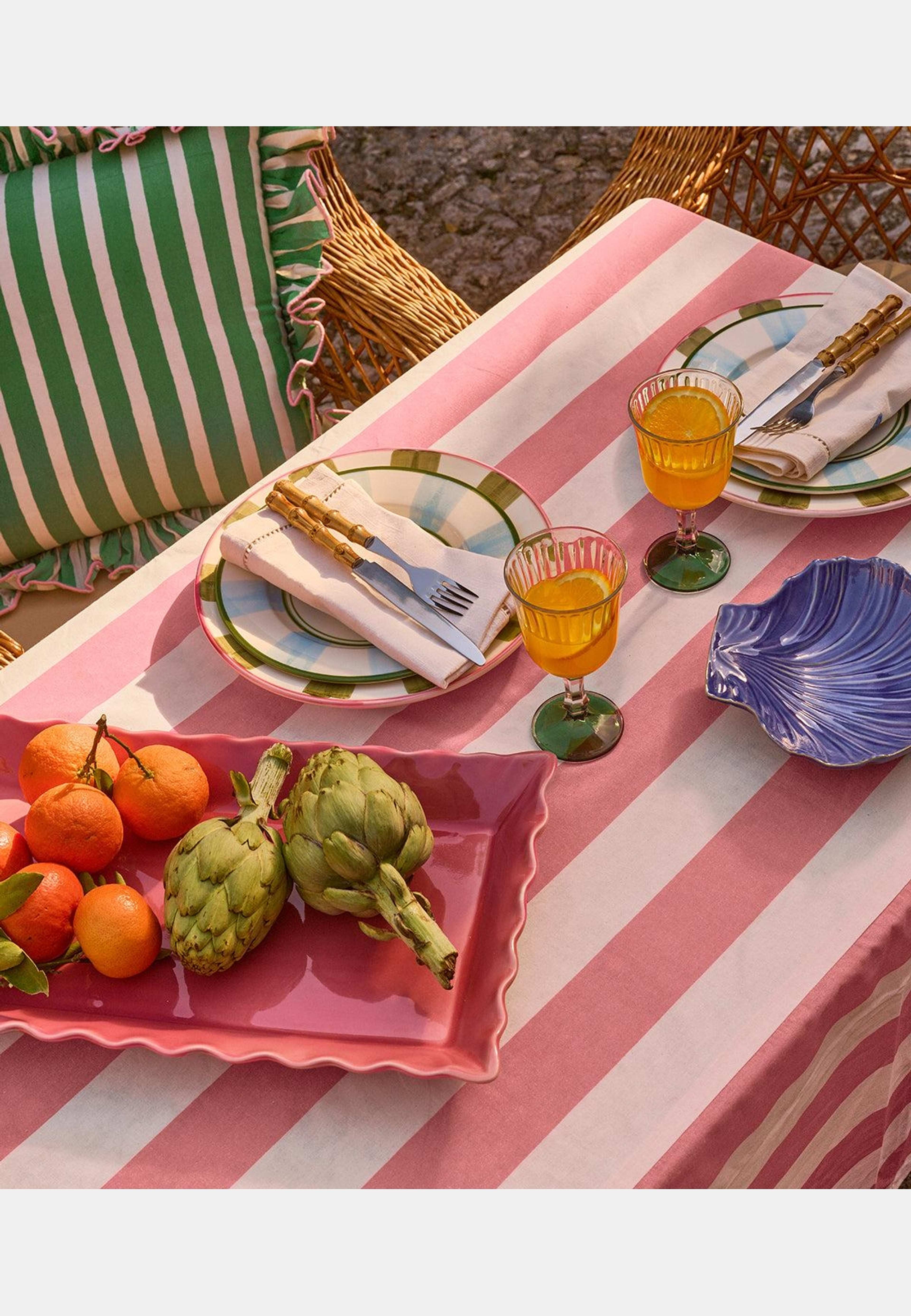 Circus Assiett - 22 Cm, från Pick A Poppy, i färgen blue. Klicka för att öppna bilden i stort format