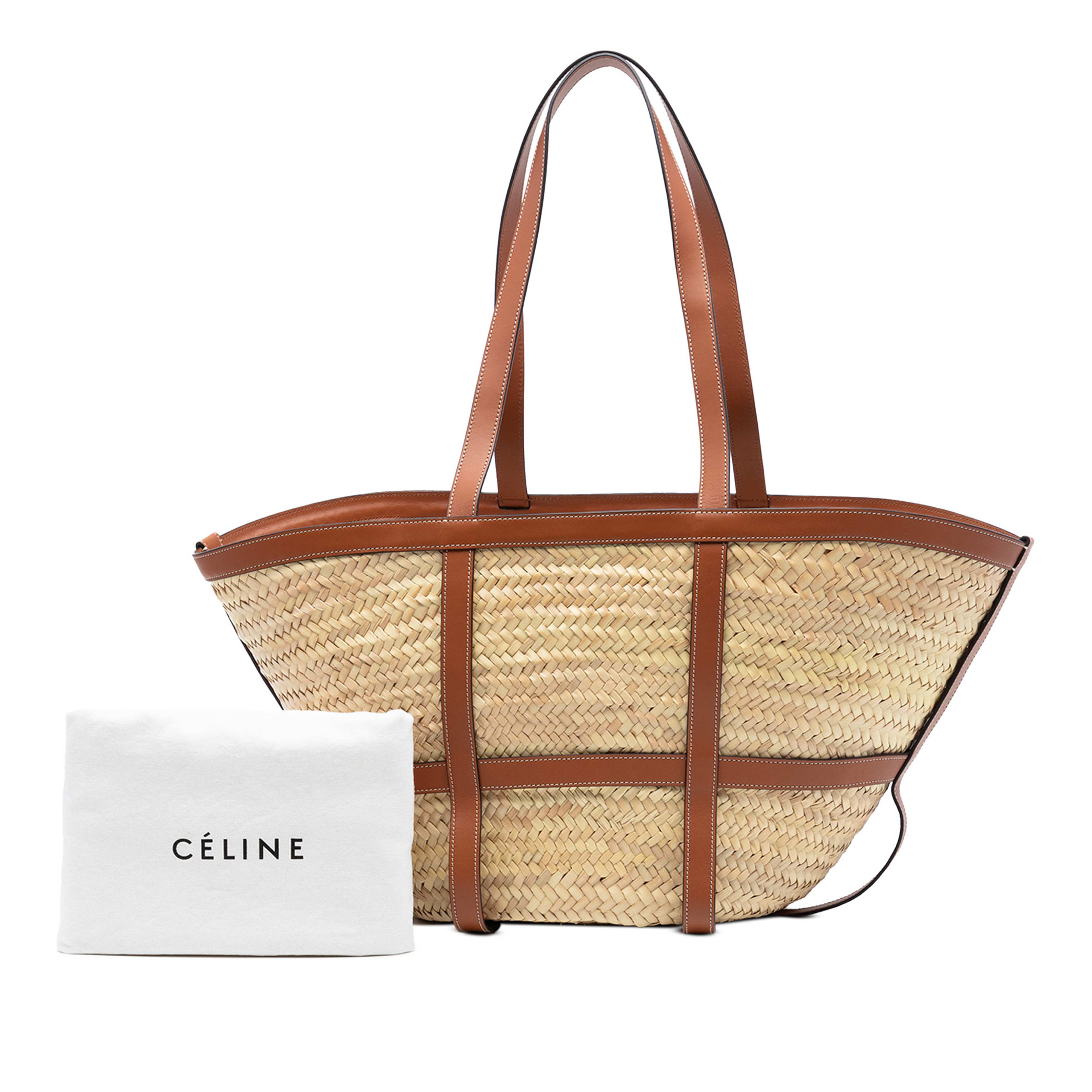 Celine Medium Raffia Gridded Classic Panier Tote, från Luxclusif, i färgen beige. Klicka för att öppna bilden i stort format