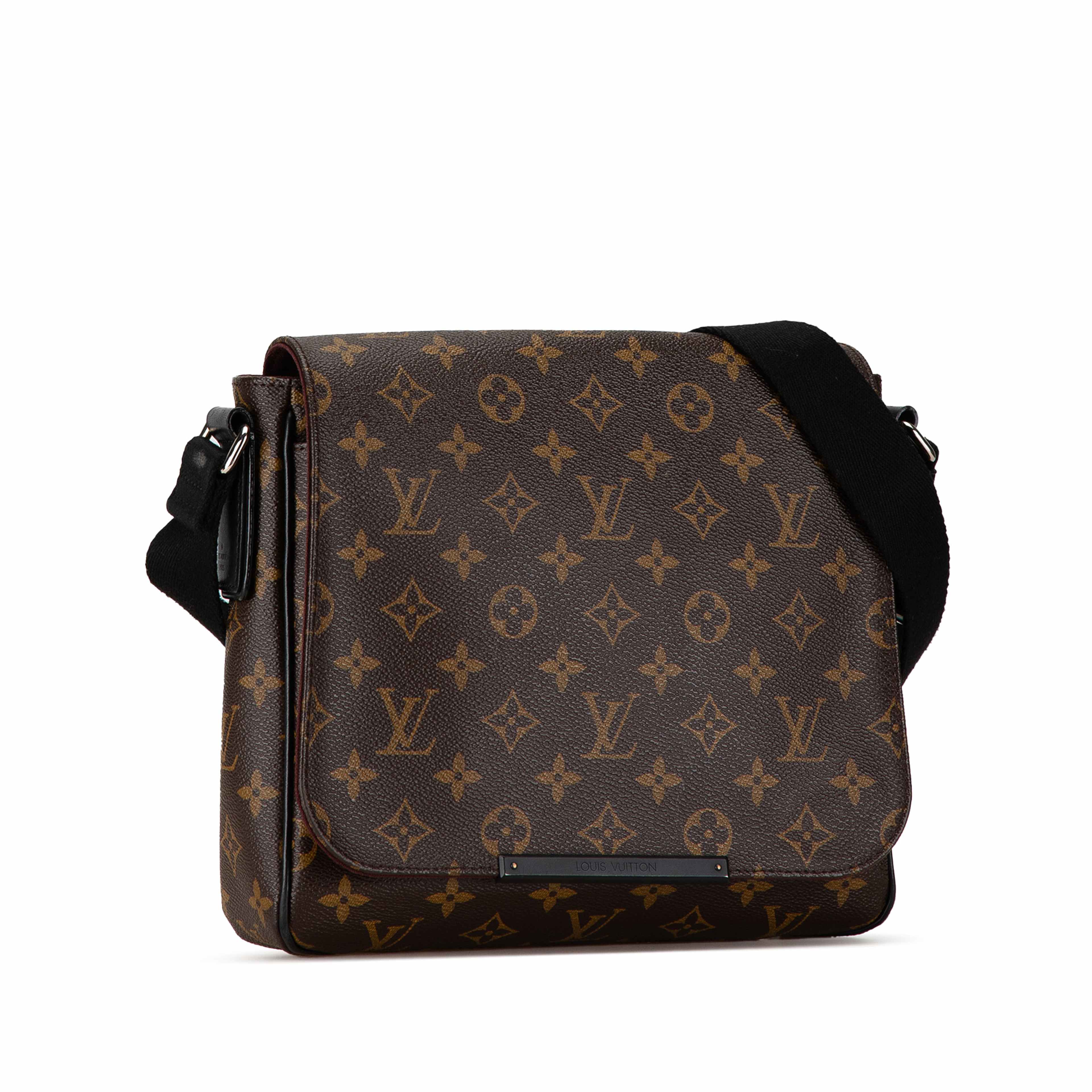 Louis Vuitton Monogram Macassar District Pm