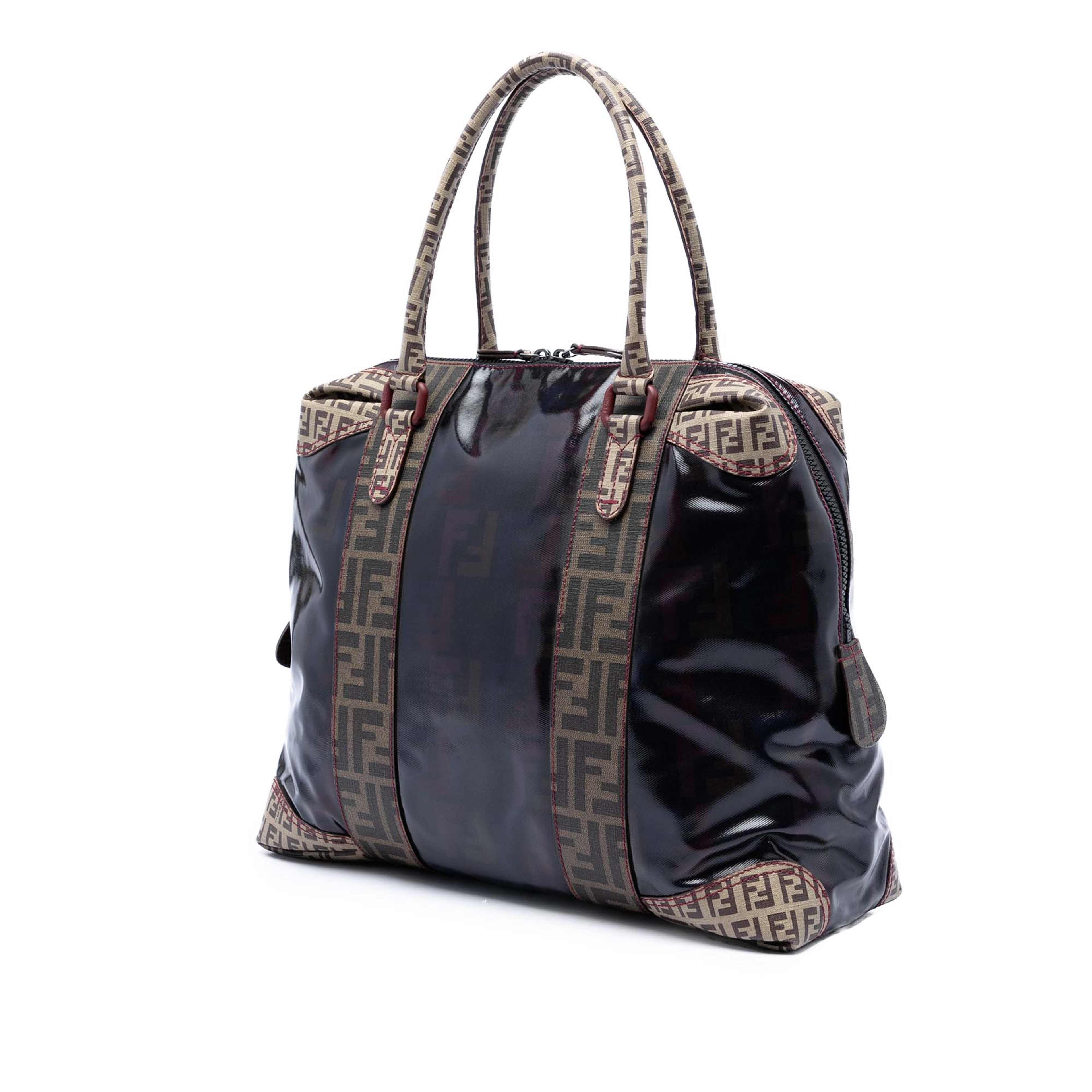 Fendi Large Zucca Coated Canvas B Mix Tote, från Luxclusif, i färgen svart. Klicka för att öppna bilden i stort format