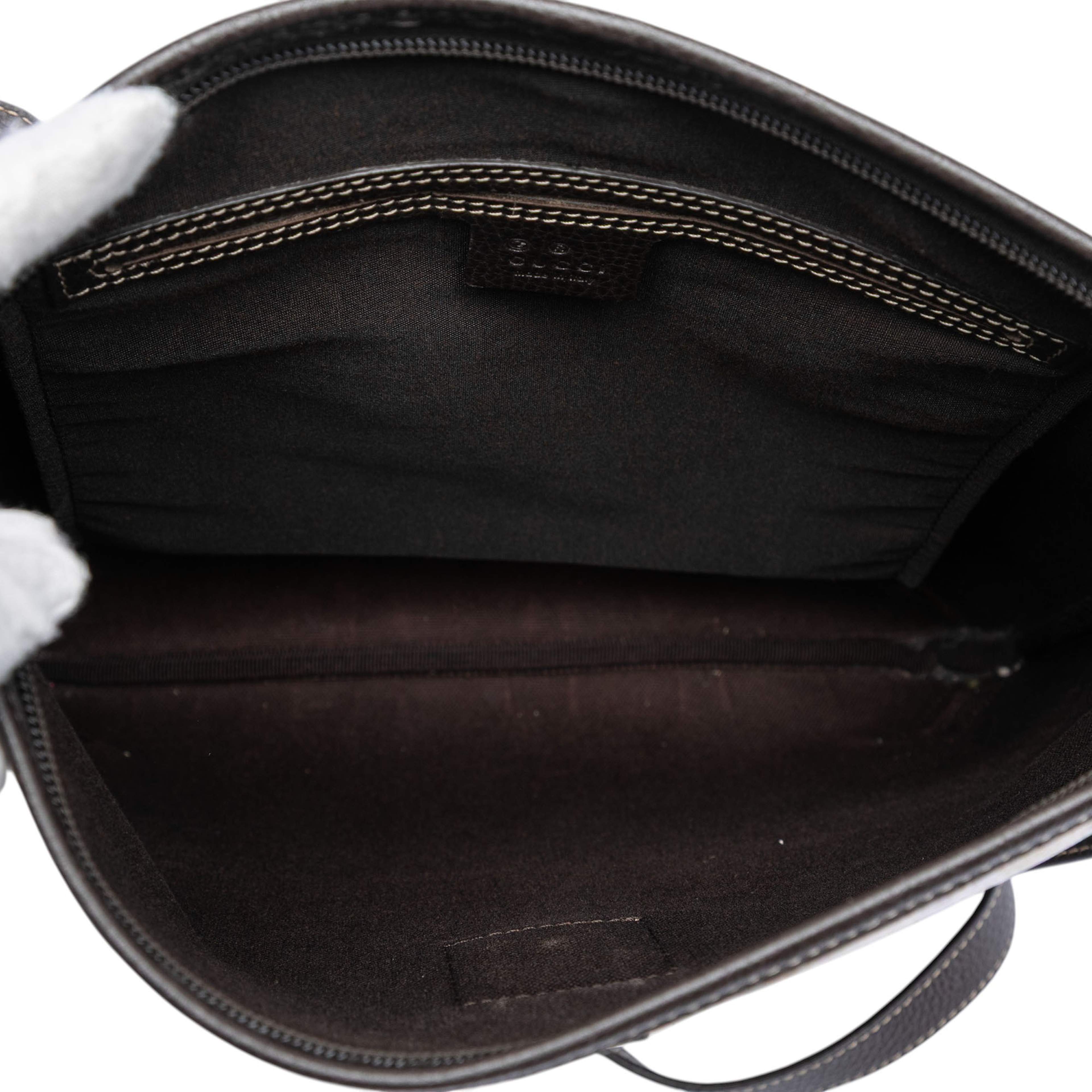 Gucci Gg Crystal Abbey D Ring Crossbody, från Luxclusif, i färgen beige. Klicka för att öppna bilden i stort format