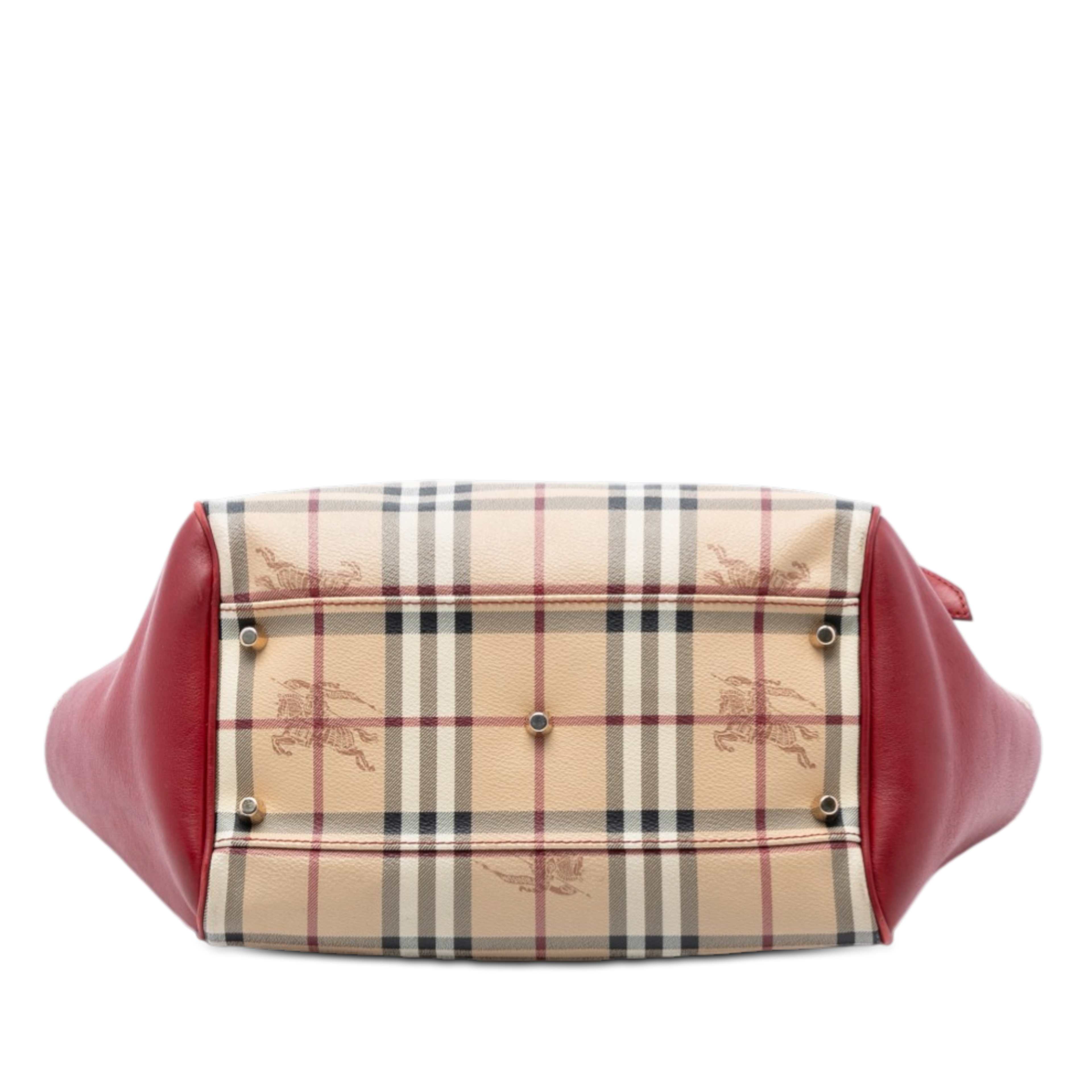 Burberry Small Leather Trimmed Haymarket Check Coated Canvas Canterbury Tote, från Luxclusif, i färgen beige. Klicka för att öppna bilden i stort format