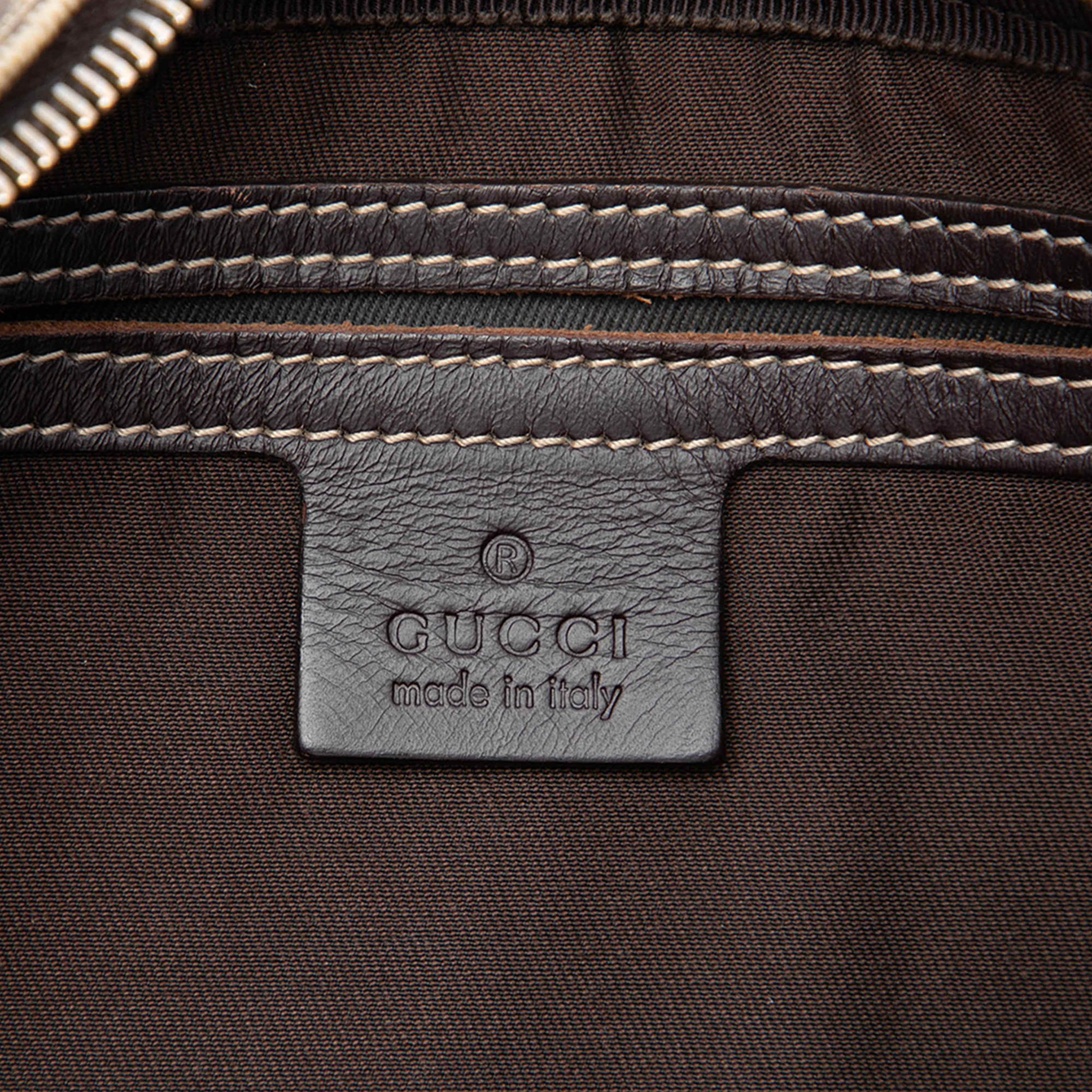 Gucci Gg Supreme Crossbody, från Luxclusif, i färgen beige. Klicka för att öppna bilden i stort format