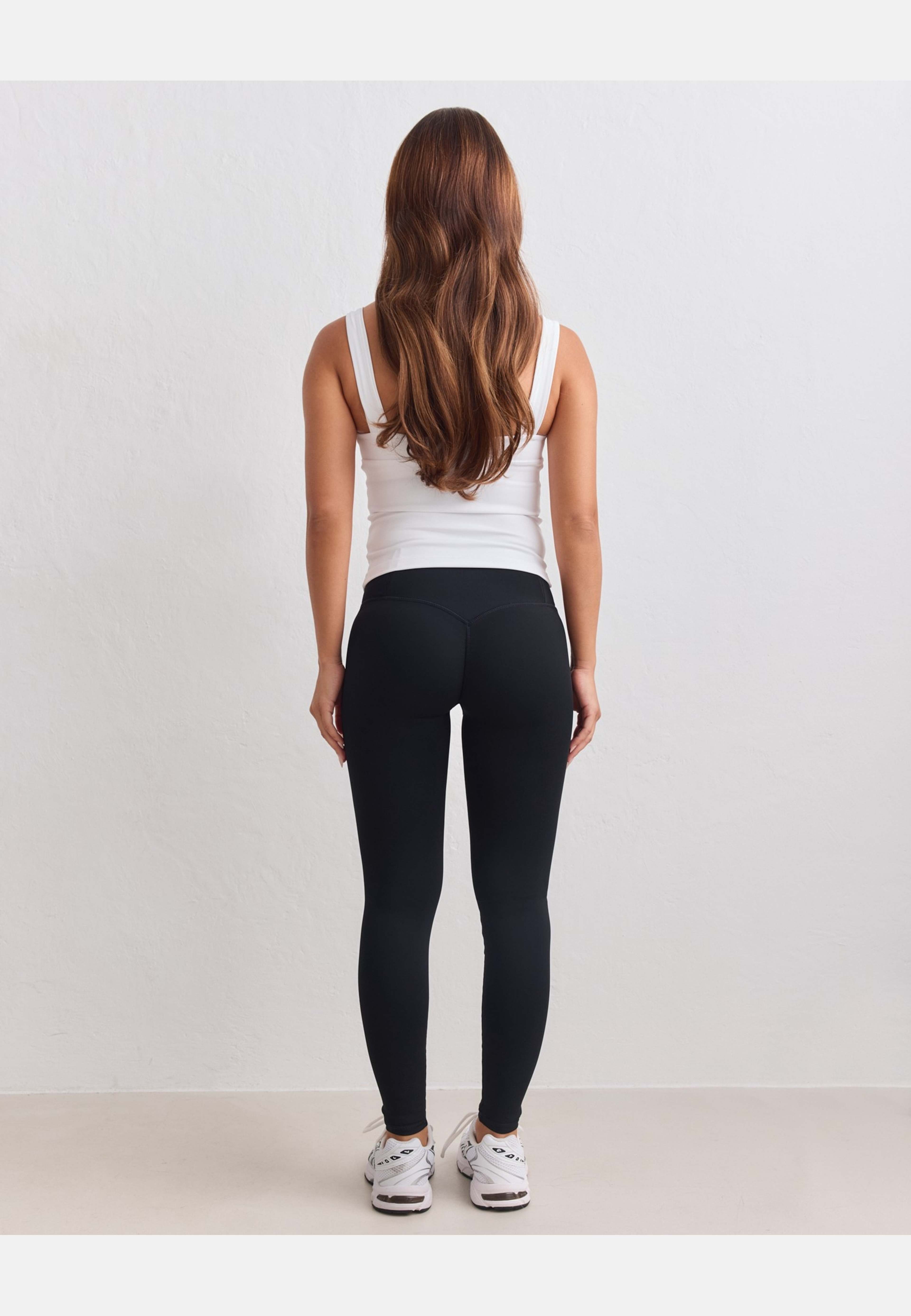 Pace Scrunch Tights, från aim'n, i färgen black. Klicka för att öppna bilden i stort format