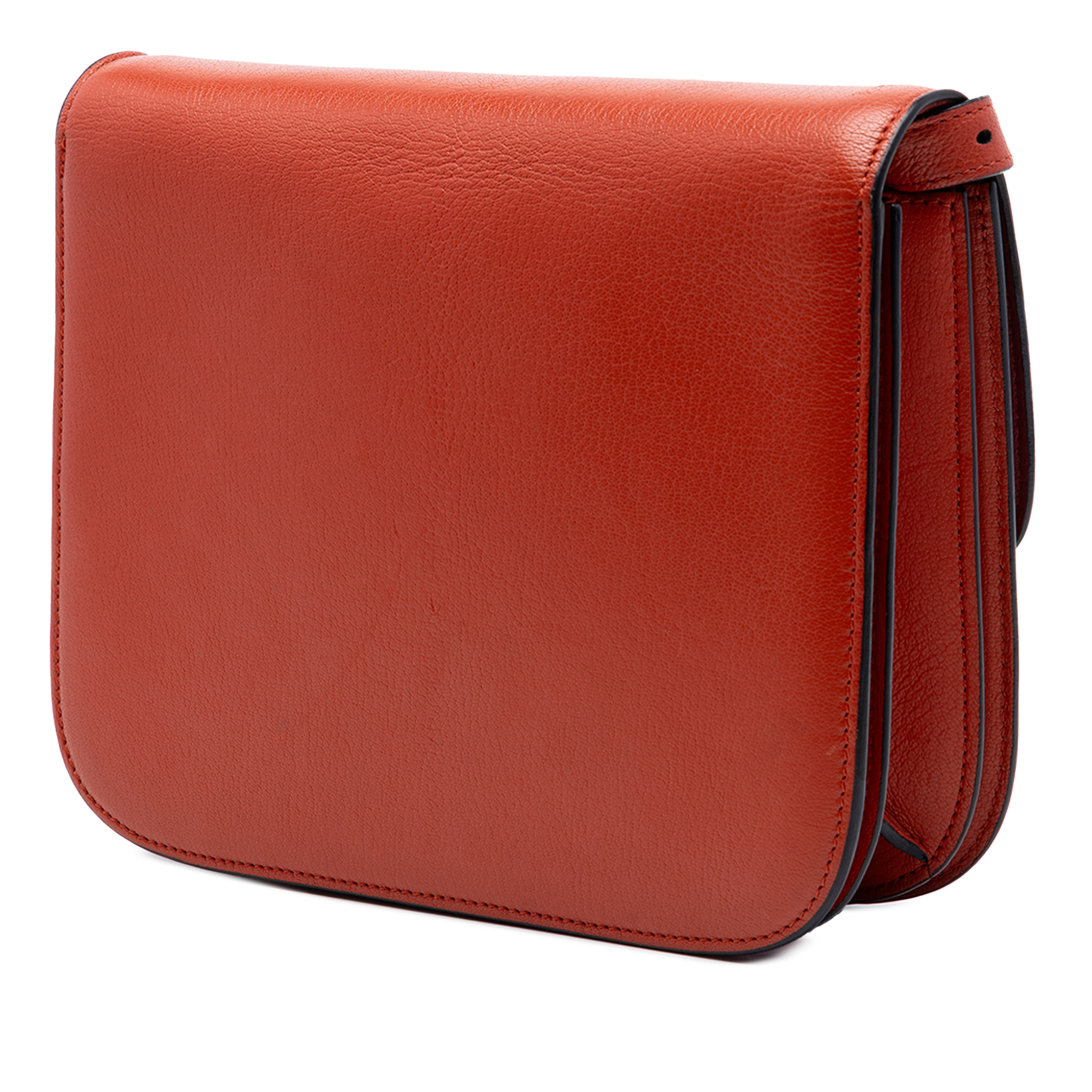 Celine Medium Calfskin Classic Box, från Luxclusif, i färgen red. Klicka för att öppna bilden i stort format