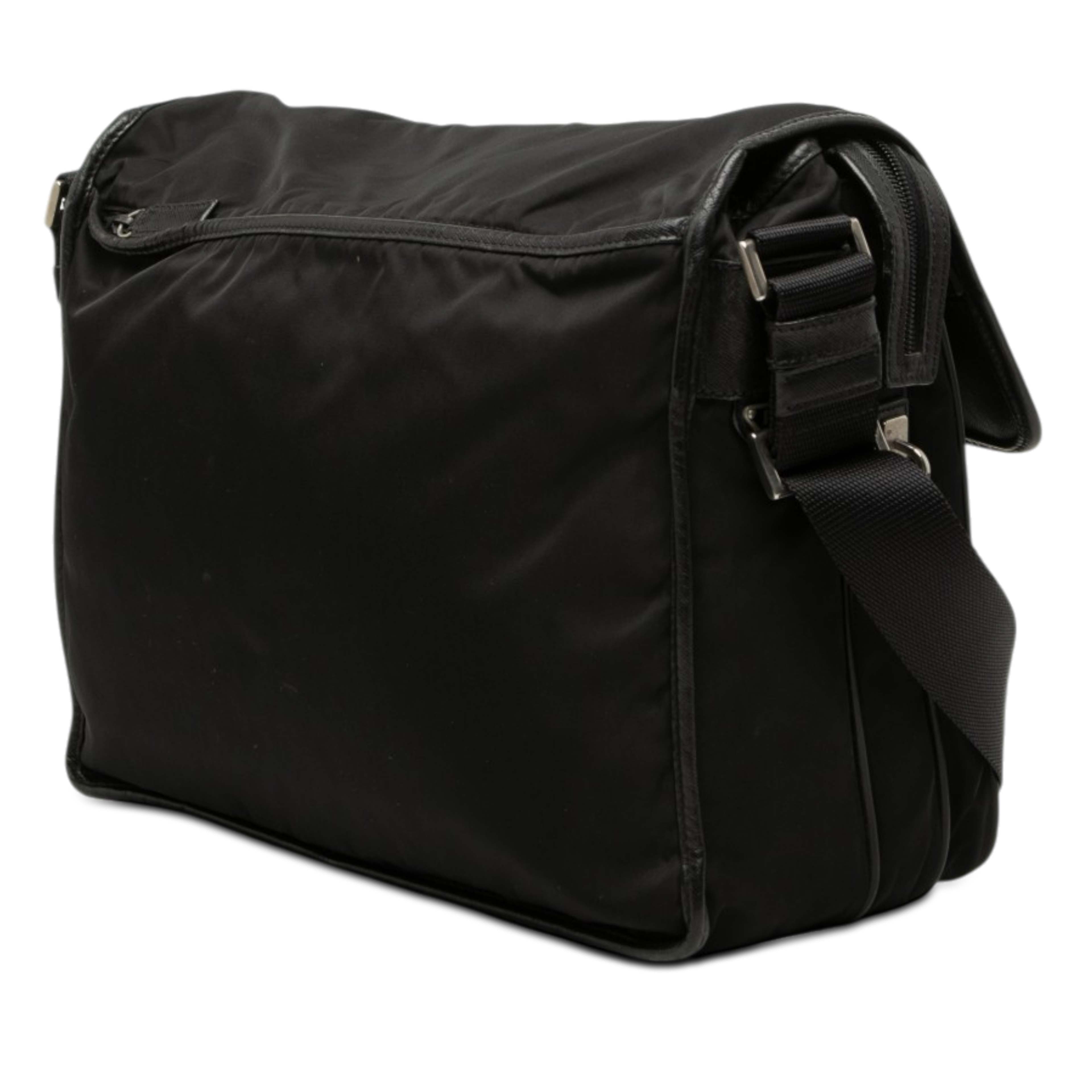 Prada Tessuto Double Buckle Messenger Bag, från Luxclusif, i färgen black. Klicka för att öppna bilden i stort format
