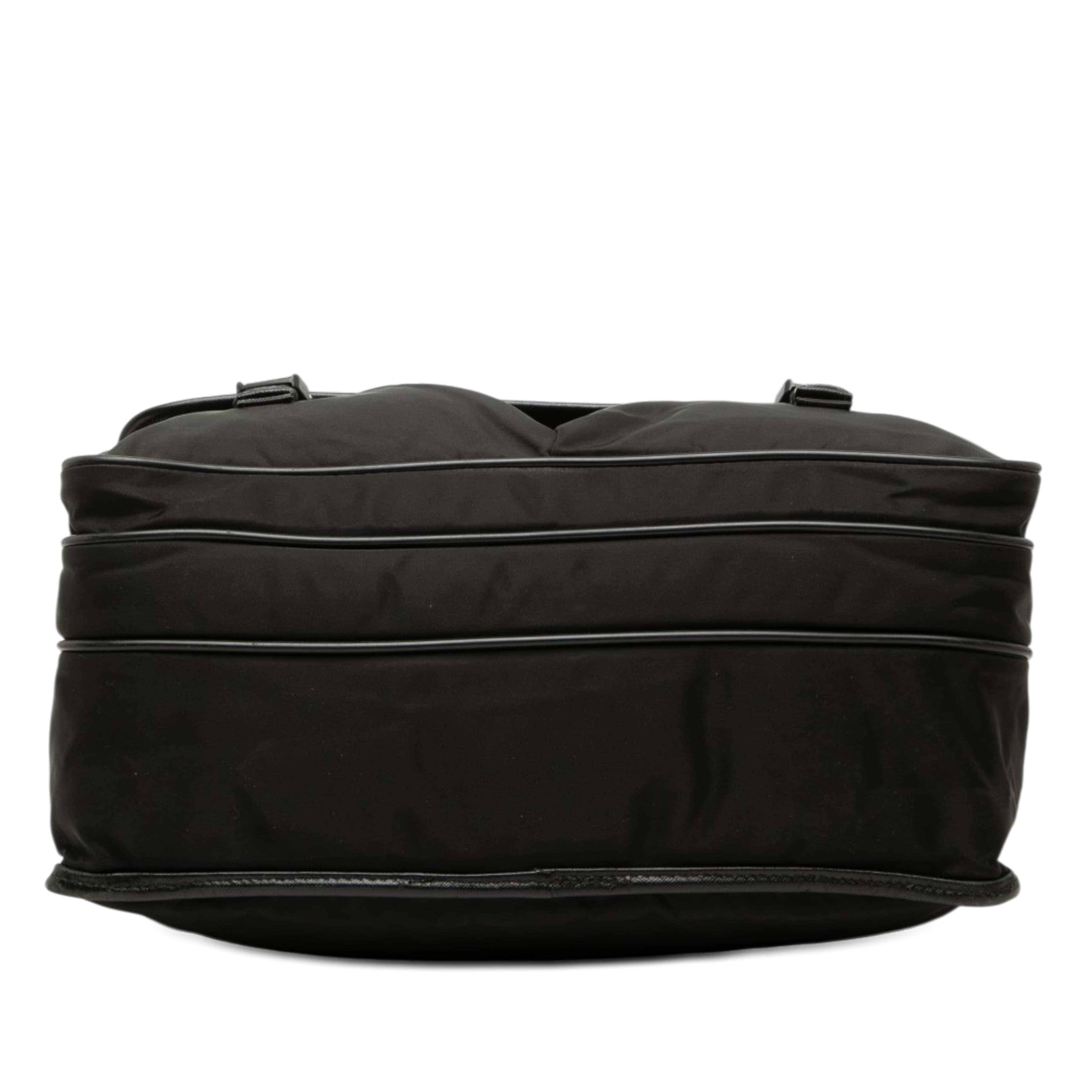 Prada Tessuto Double Buckle Messenger Bag, från Luxclusif, i färgen black. Klicka för att öppna bilden i stort format