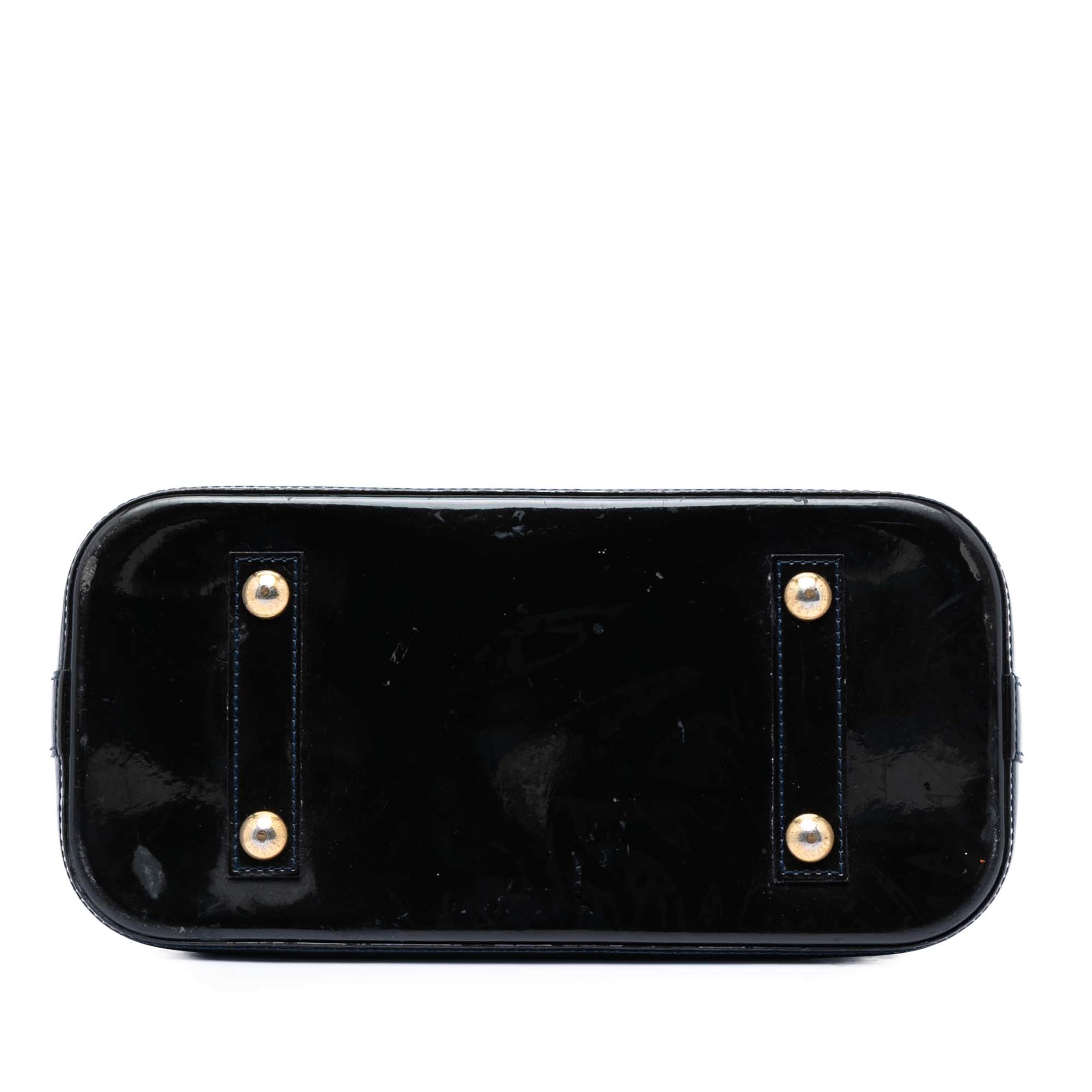 Louis Vuitton Monogram Vernis Alma Pm, från Luxclusif, i färgen navy. Klicka för att öppna bilden i stort format