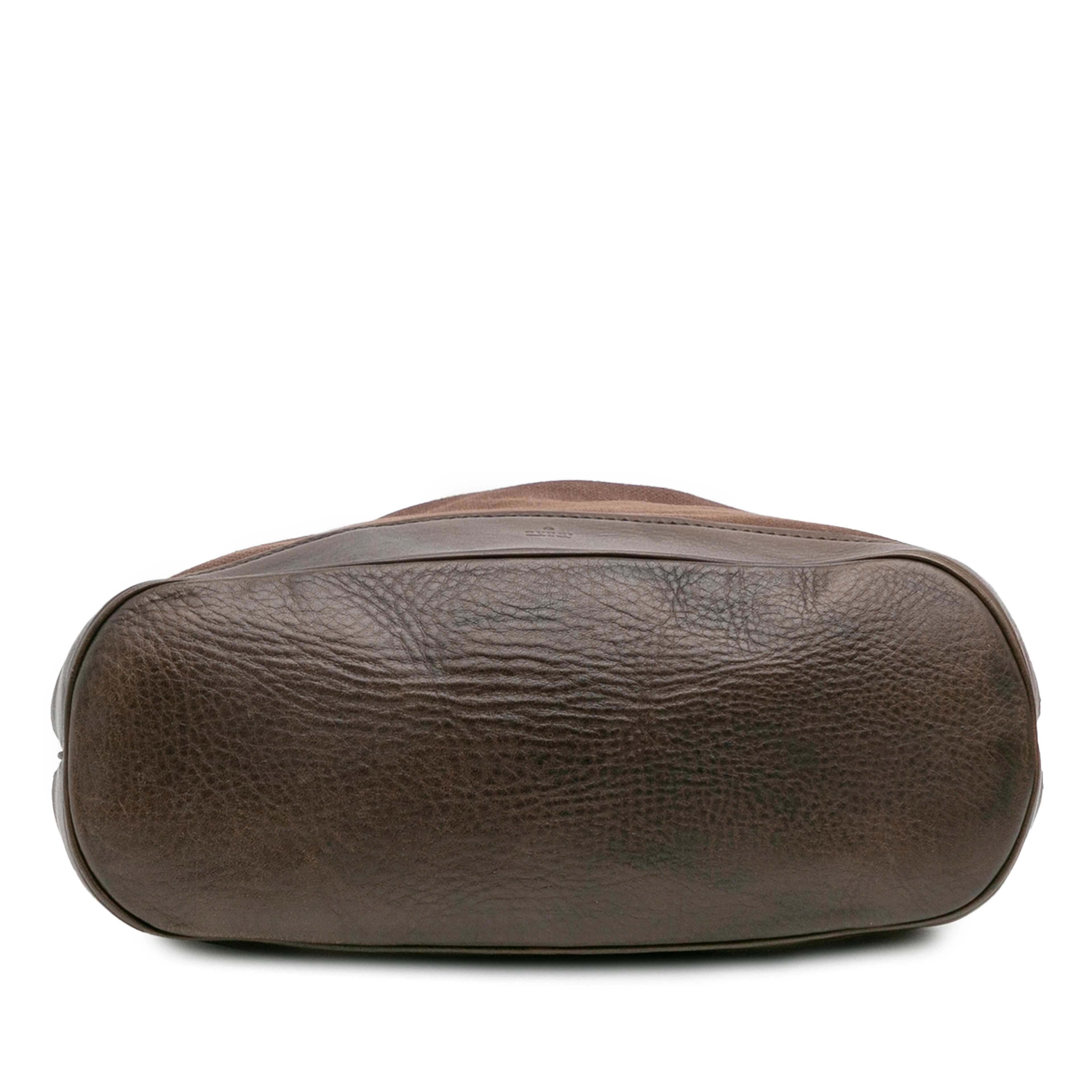 Gucci Canvas Ring Top Handle Bag, från Luxclusif, i färgen dark brown. Klicka för att öppna bilden i stort format