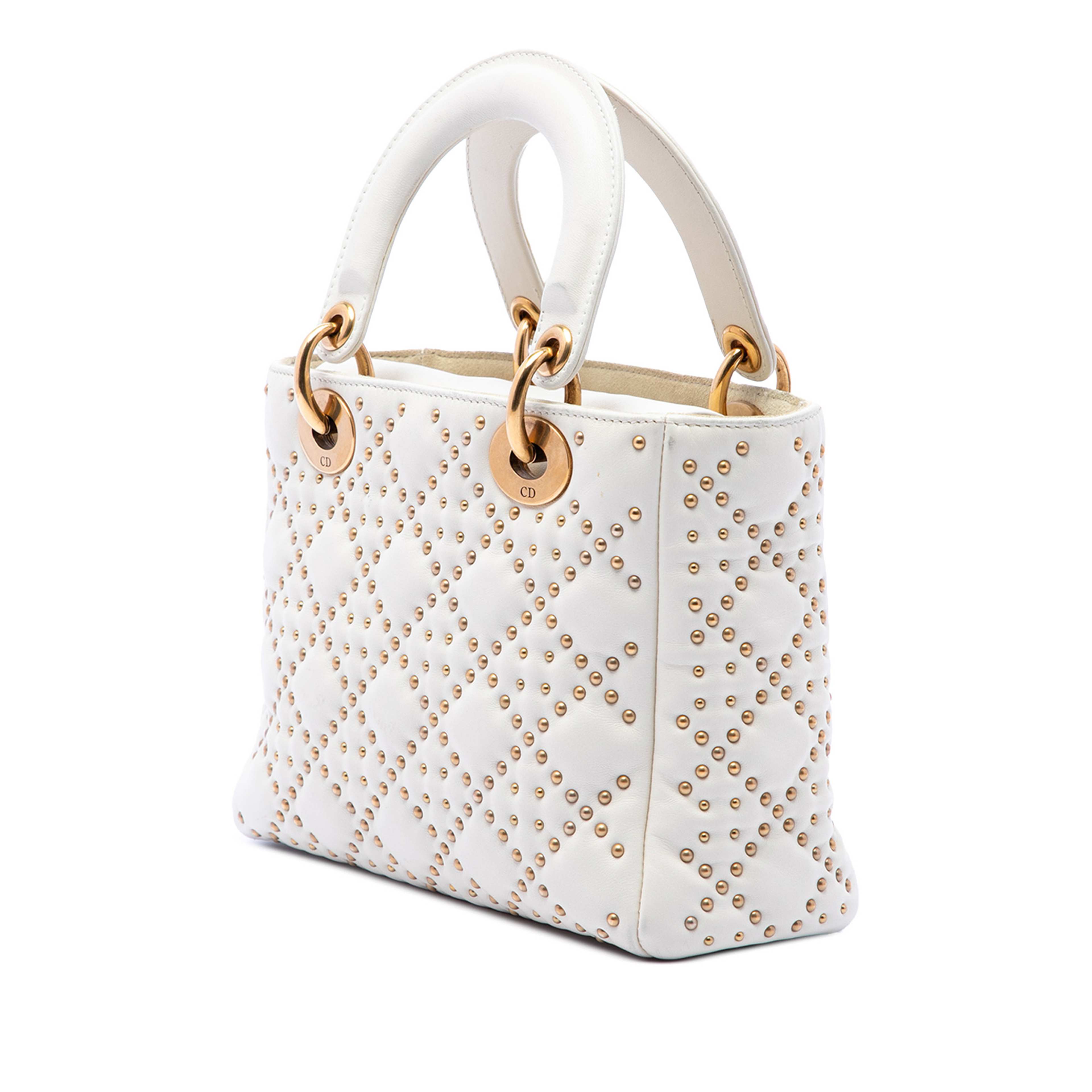 Dior Small Lambskin Cannage Studded Supple Lady Dior, från Luxclusif, i färgen vit. Klicka för att öppna bilden i stort format