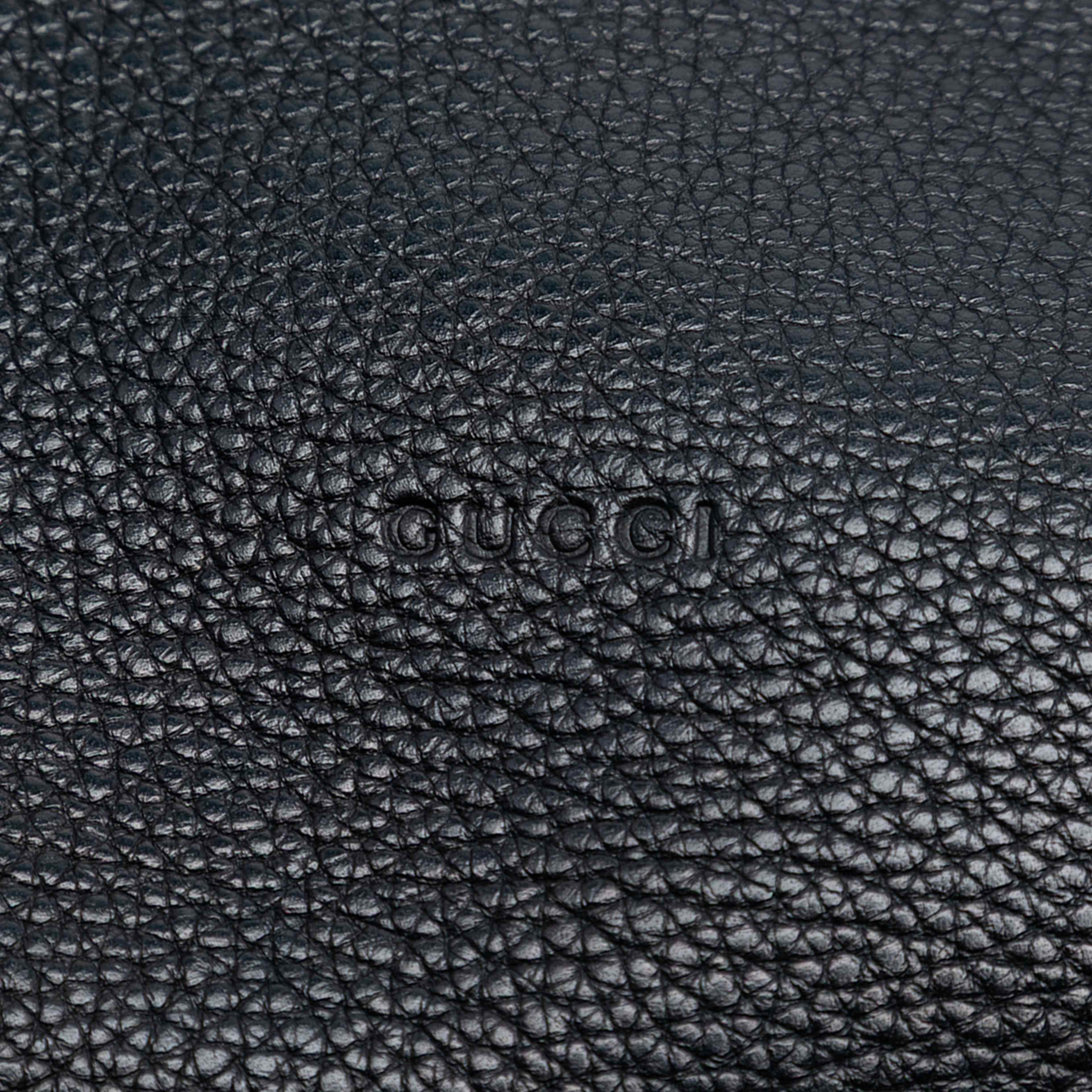 Gucci Medium Calfskin Bamboo Daily Shopper Satchel, från Luxclusif, i färgen black. Klicka för att öppna bilden i stort format
