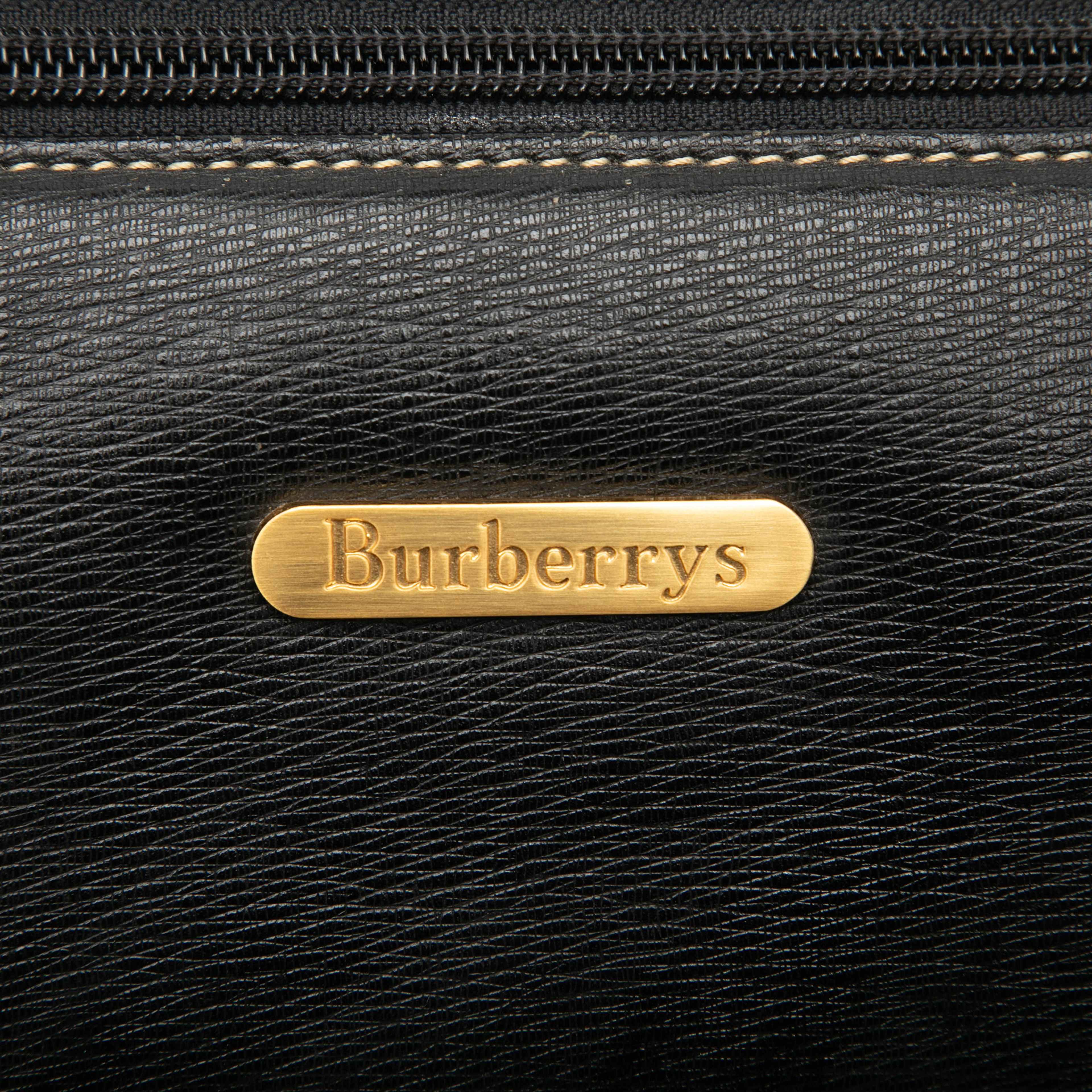 Burberry Leather Handbag, från Luxclusif, i färgen svart. Klicka för att öppna bilden i stort format