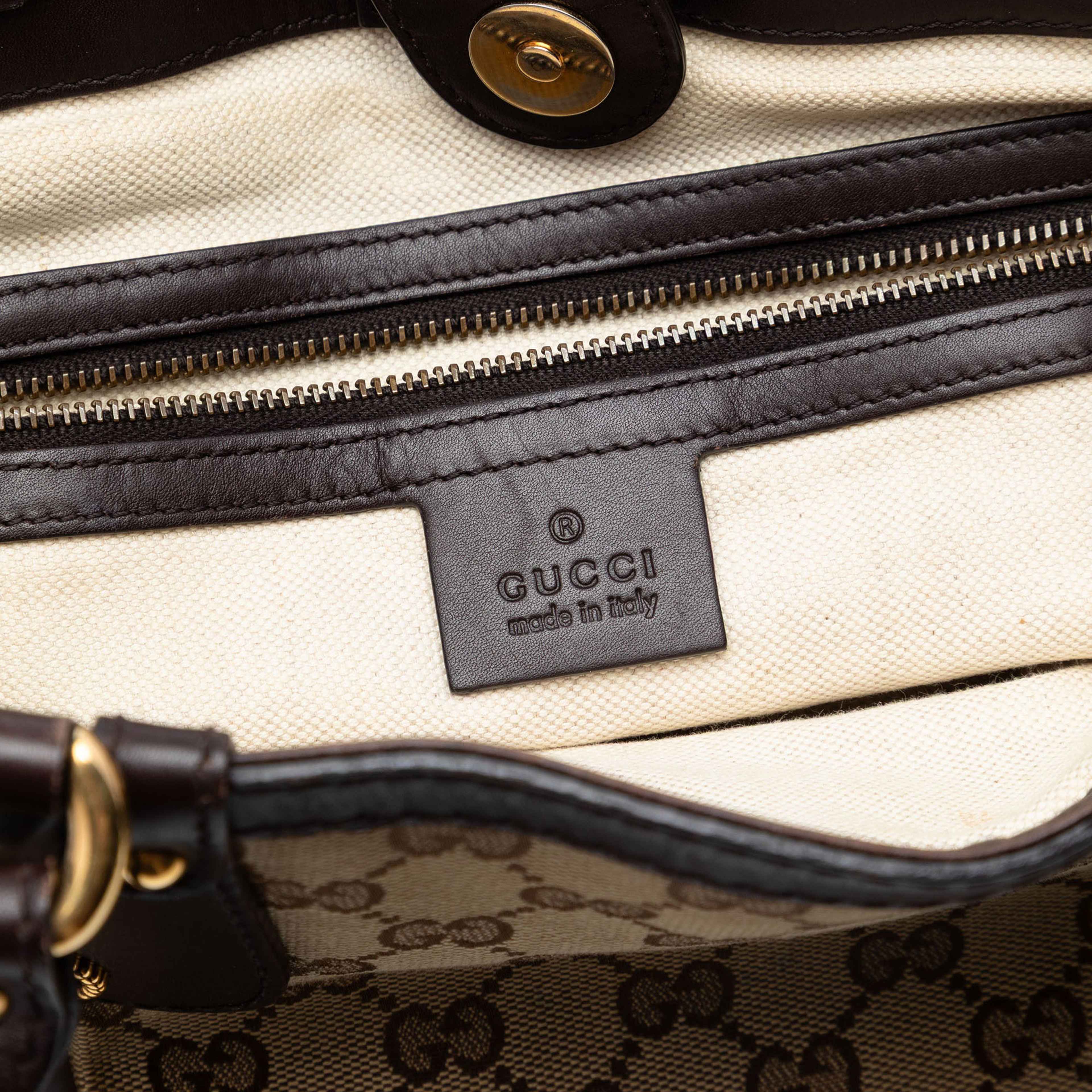 Gucci Gg Canvas Scarlett Tote, från Luxclusif, i färgen beige. Klicka för att öppna bilden i stort format