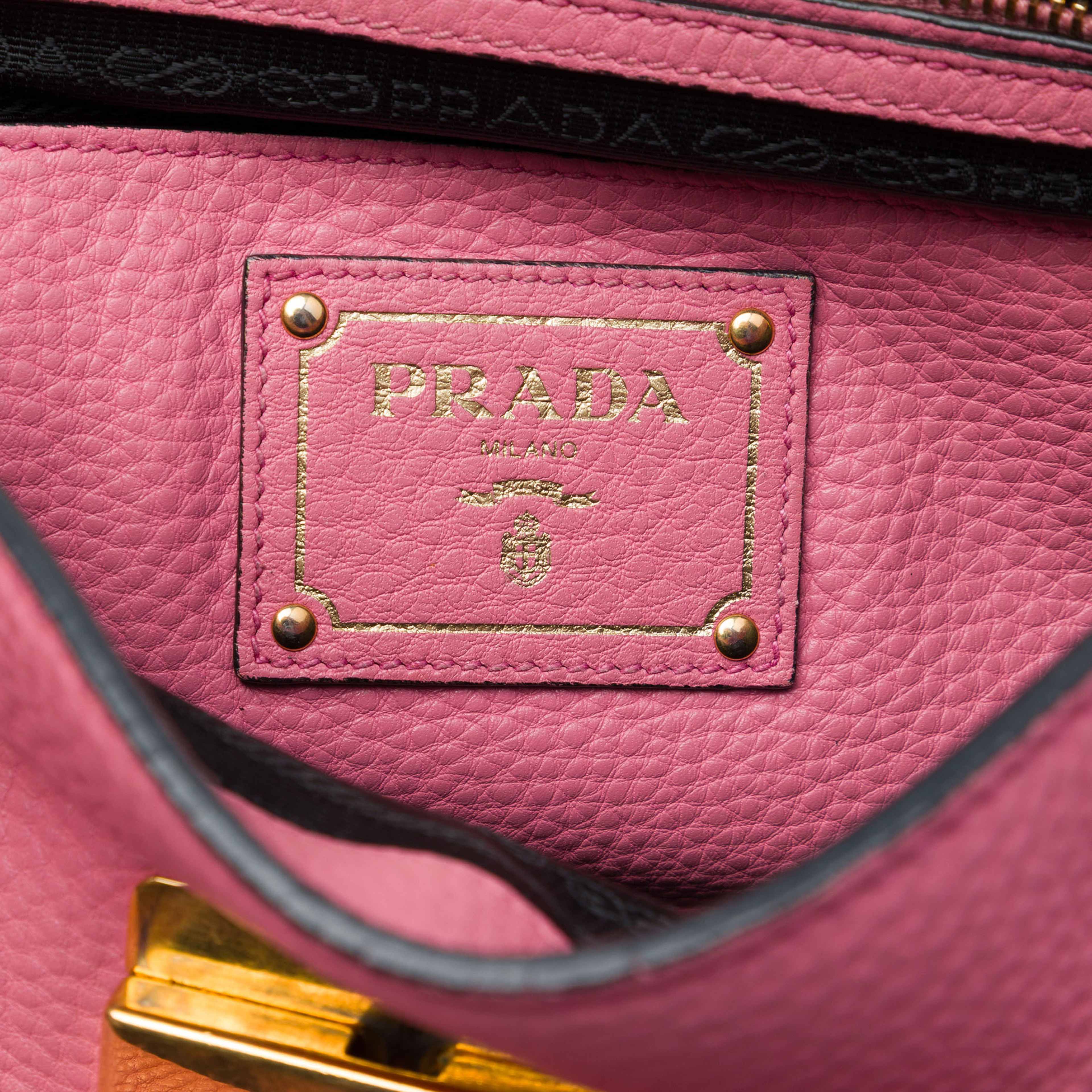 Prada Vitello Daino Soundlock Satchel, från Luxclusif, i färgen rosa. Klicka för att öppna bilden i stort format