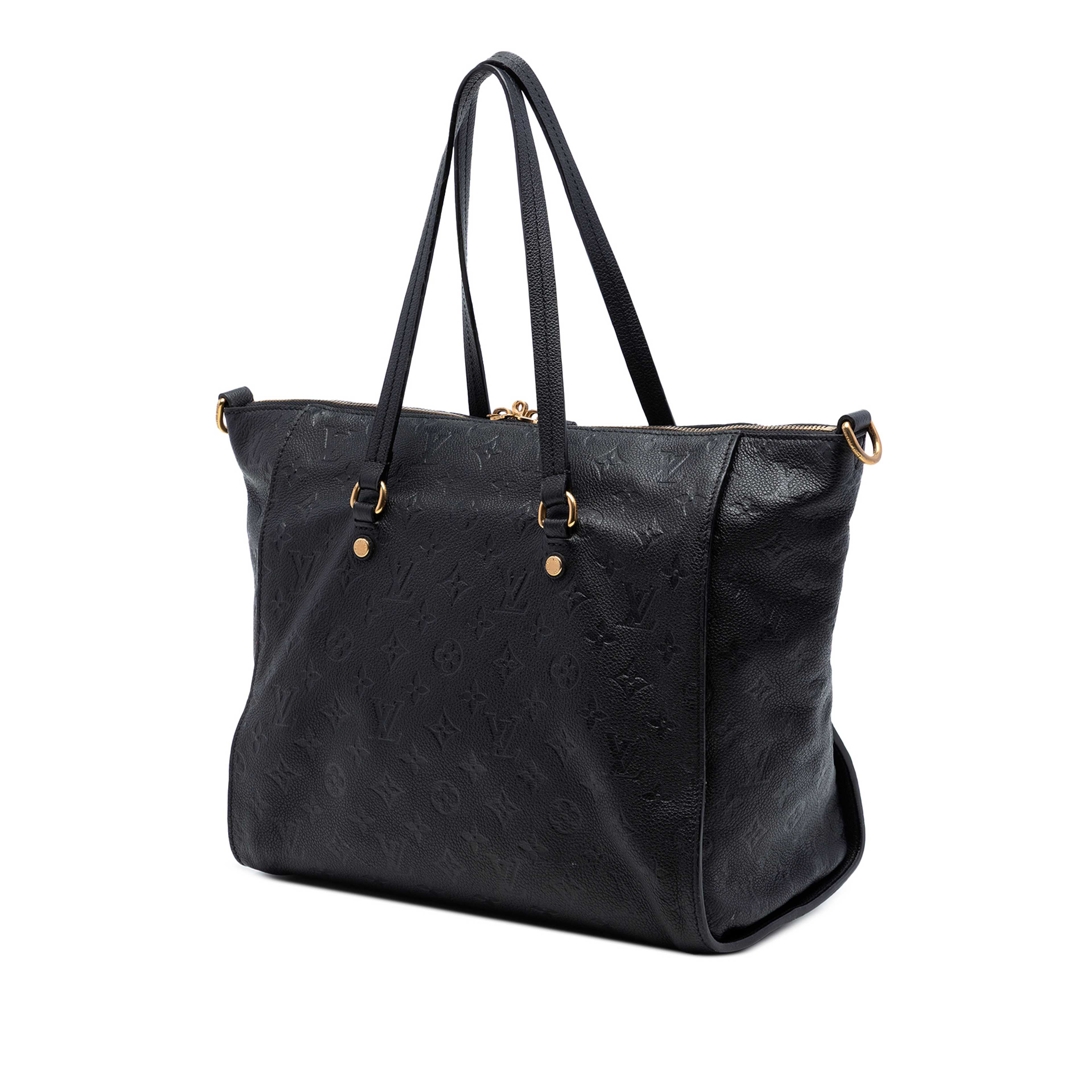 Louis Vuitton Monogram Empreinte Lumineuse Pm, från Luxclusif, i färgen navy. Klicka för att öppna bilden i stort format
