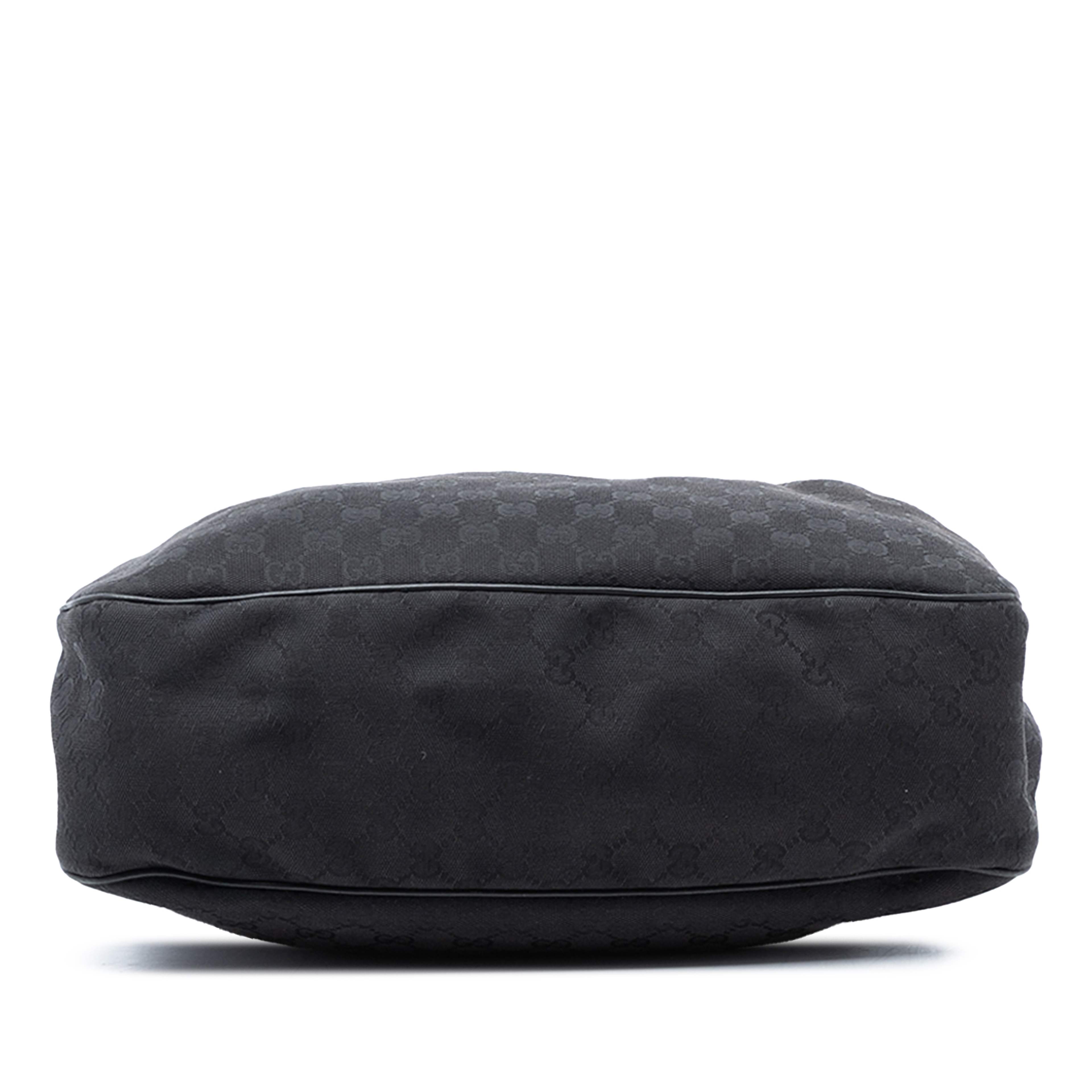 Gucci Gg Canvas Sukey Tote, från Luxclusif, i färgen black. Klicka för att öppna bilden i stort format