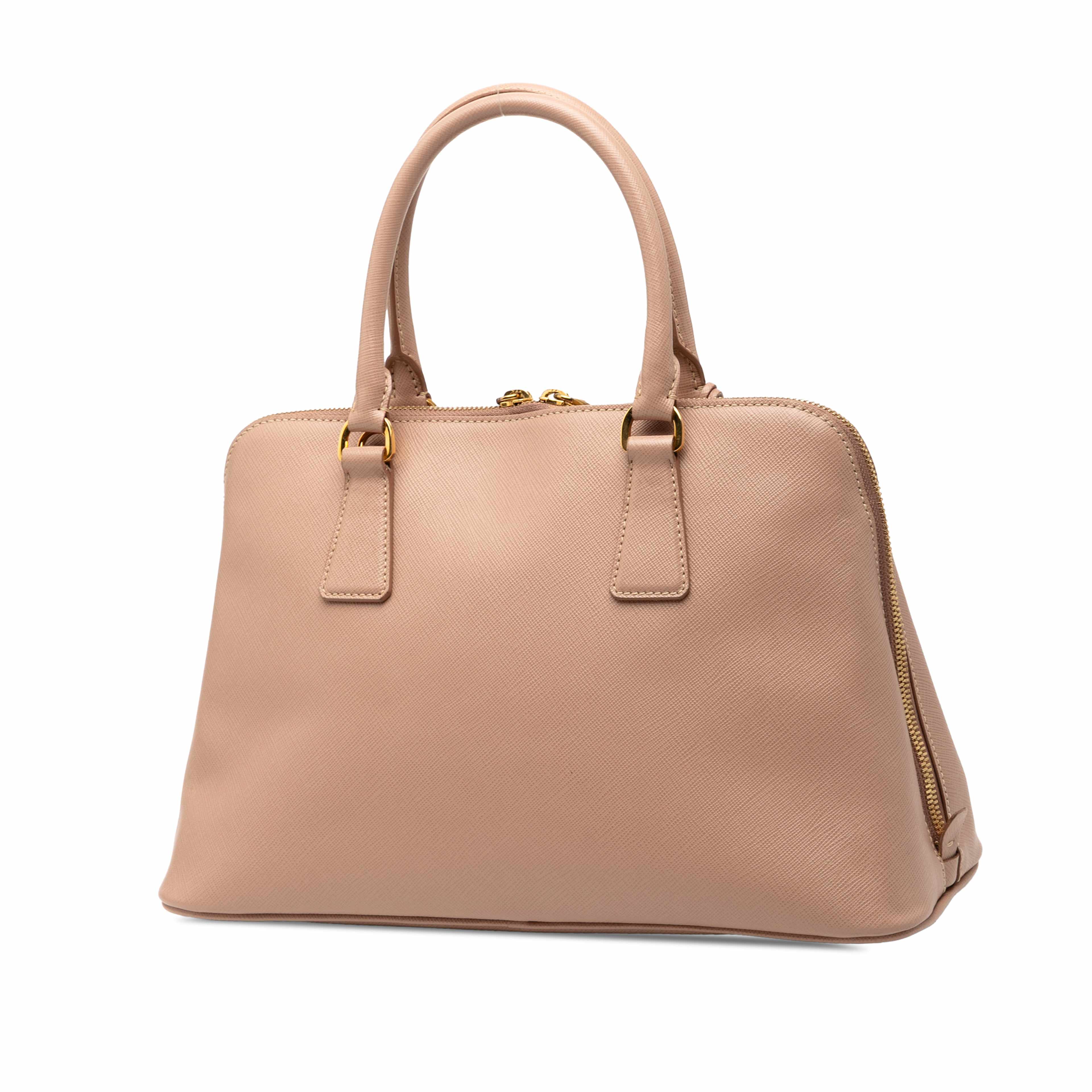 Prada Medium Saffiano Lux Promenade Satchel, från Luxclusif, i färgen nude. Klicka för att öppna bilden i stort format
