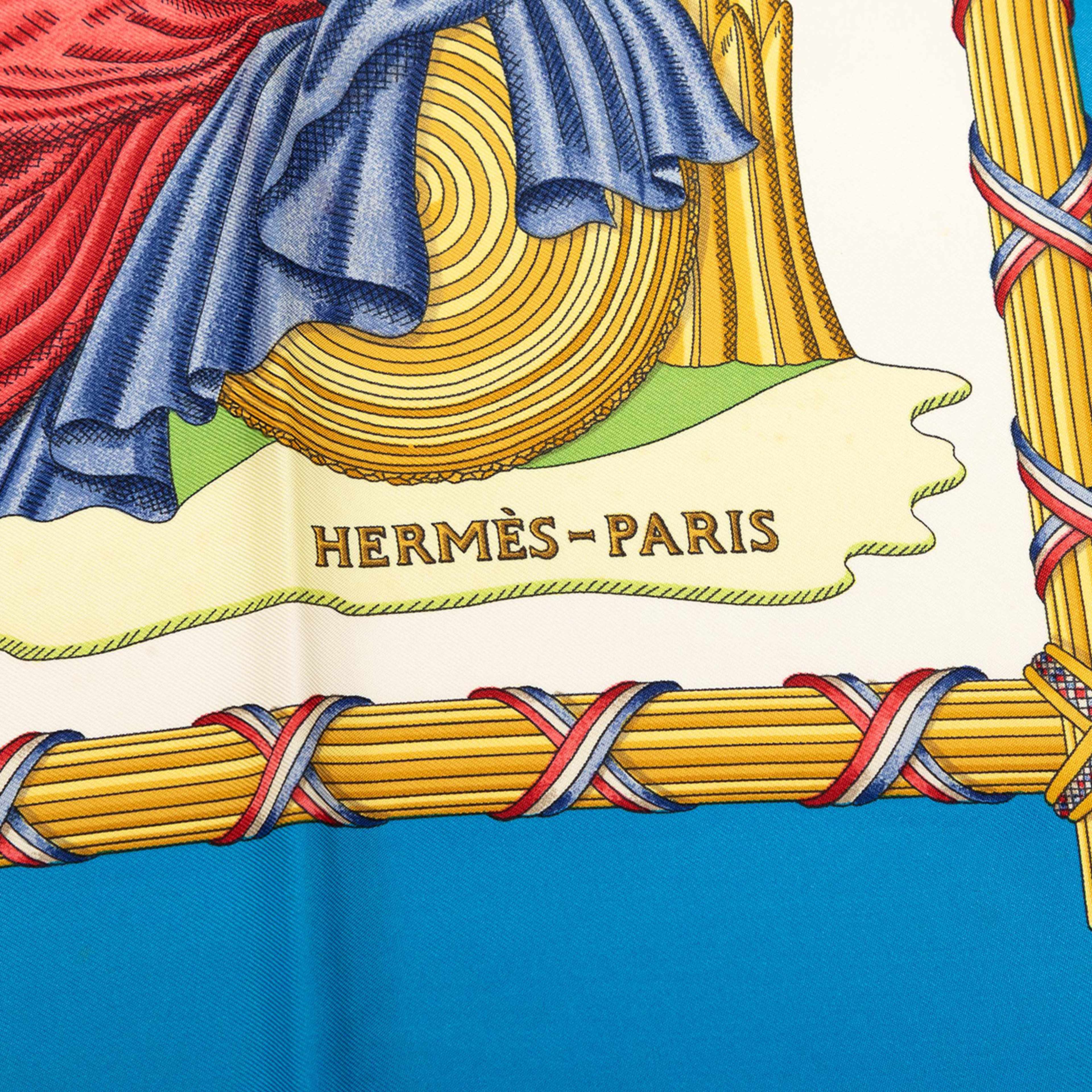 Hermès Republique Francaise Liberte Egalite Fraternite 1789 Silk Scarf 90, från Luxclusif, i färgen vit. Klicka för att öppna bilden i stort format