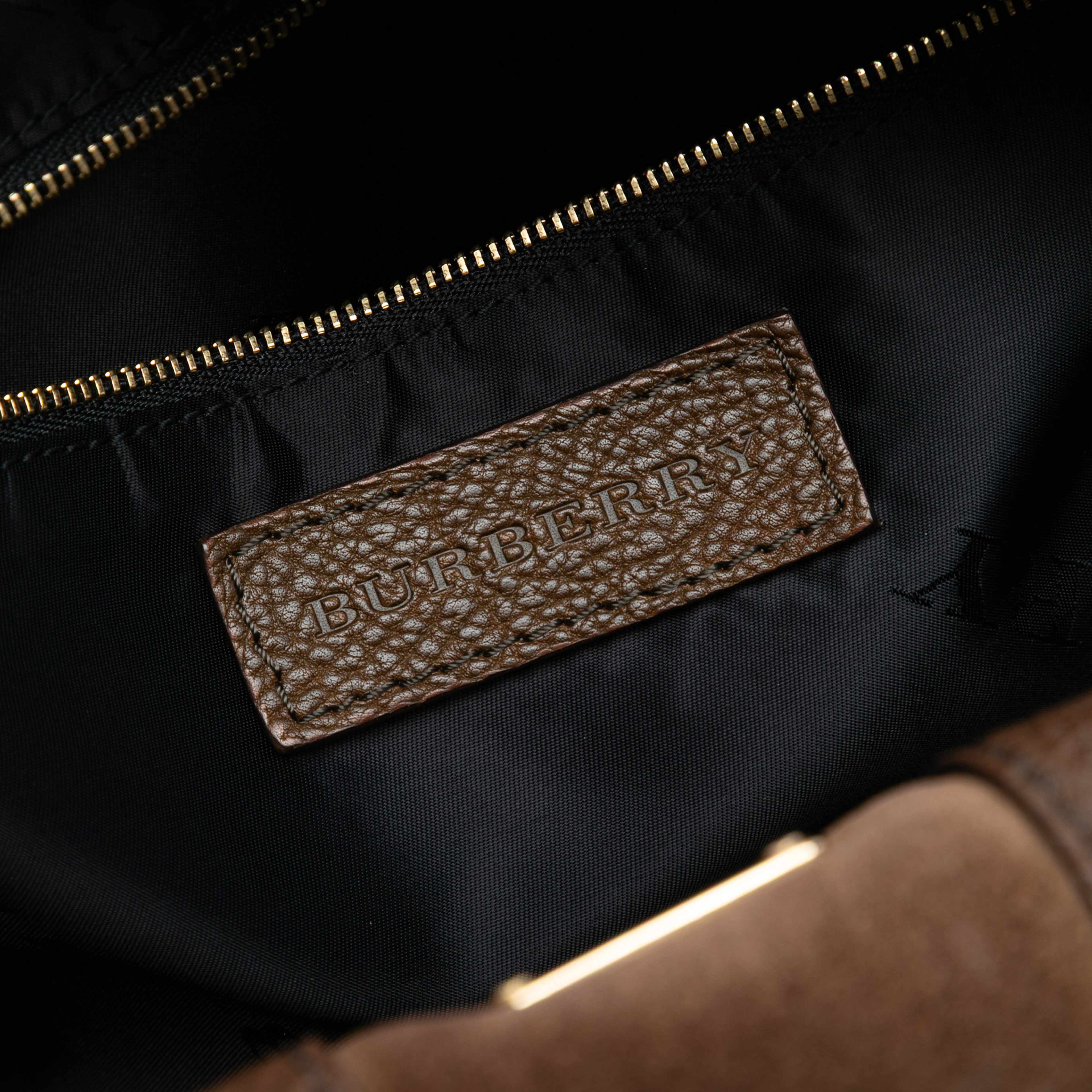 Burberry Canvas Nevinson Bowling Bag, från Luxclusif, i färgen brown. Klicka för att öppna bilden i stort format