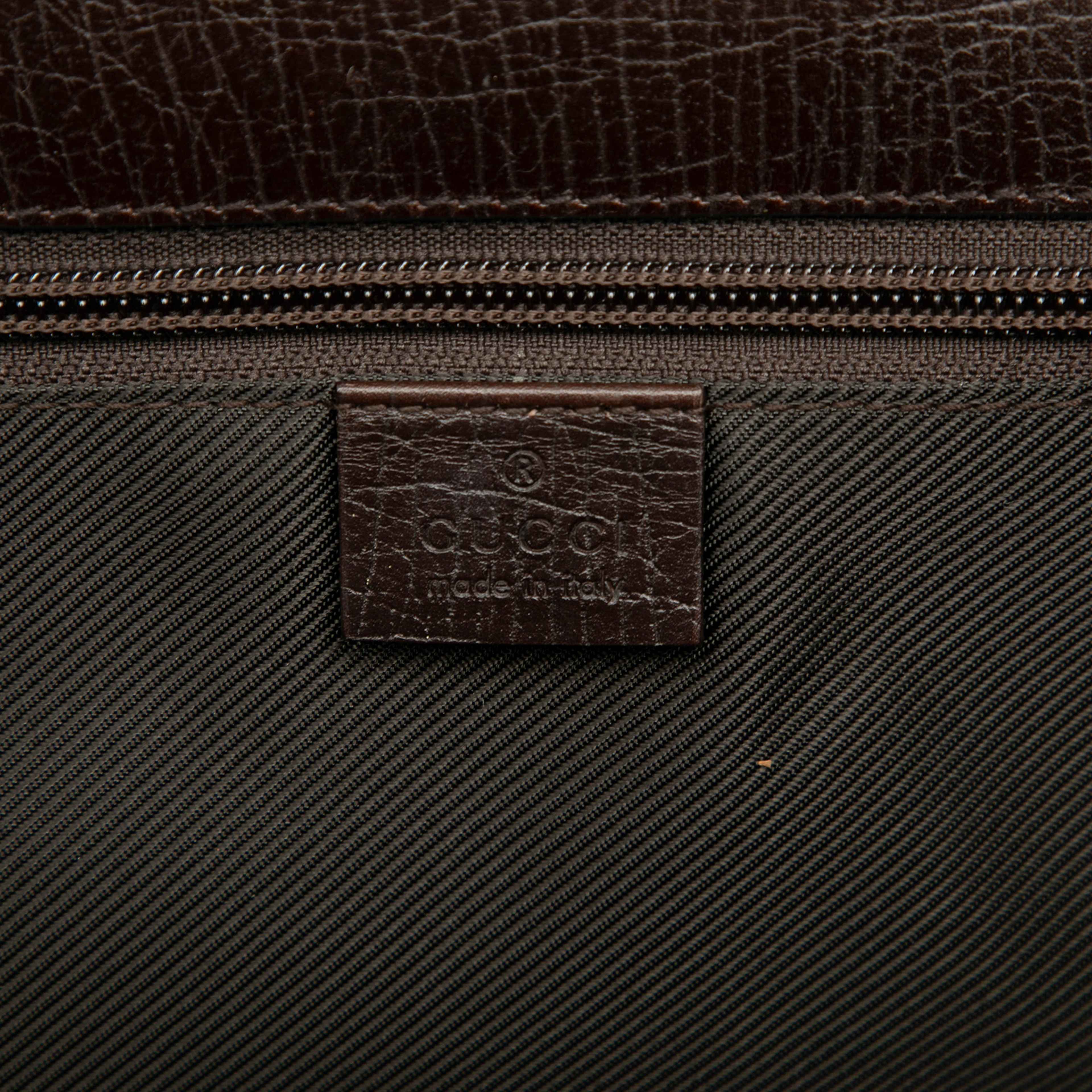 Gucci Gg Supreme Bullet Travel Bag, från Luxclusif, i färgen beige. Klicka för att öppna bilden i stort format