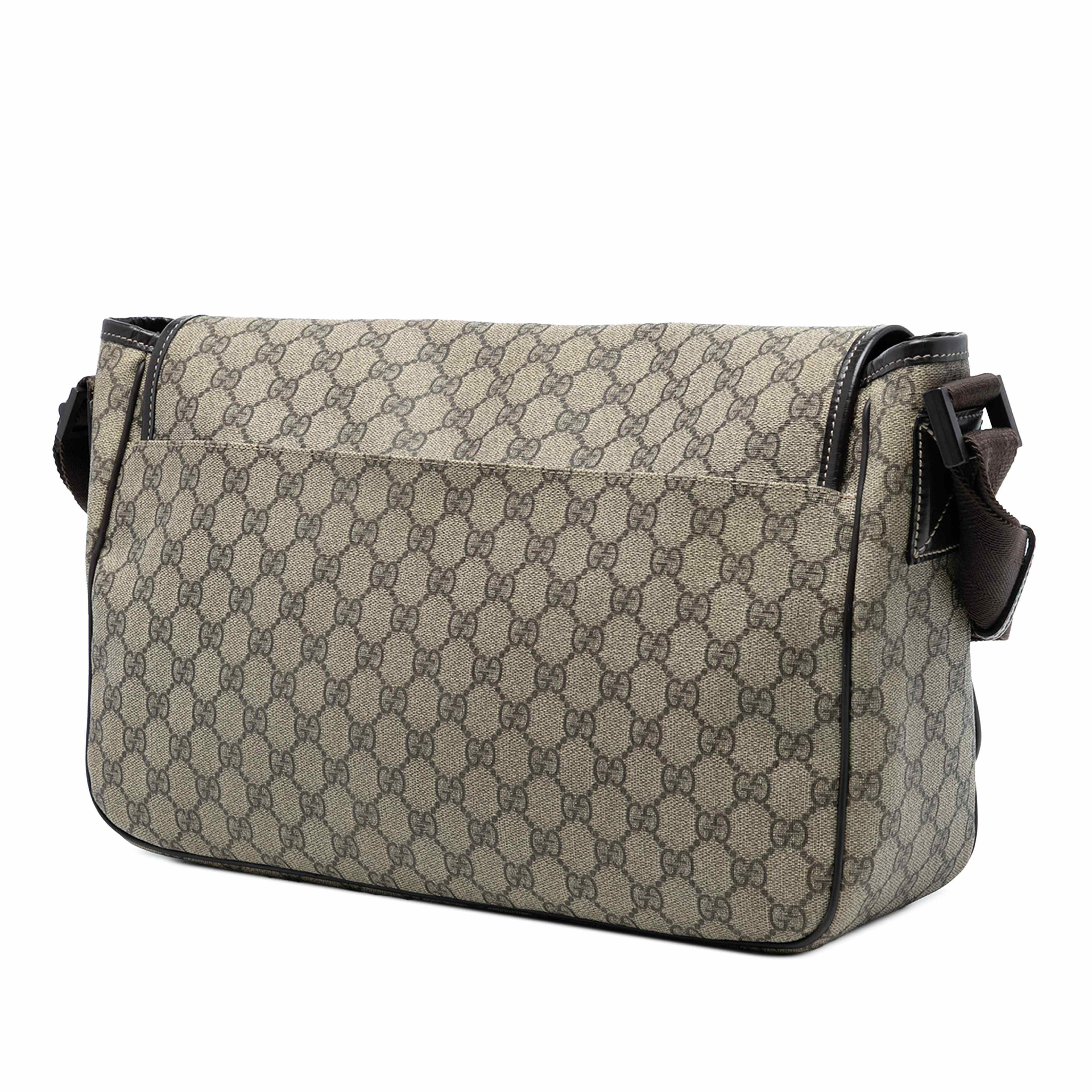 Gucci Gg Supreme Interlocking G Crossbody, från Luxclusif, i färgen beige. Klicka för att öppna bilden i stort format