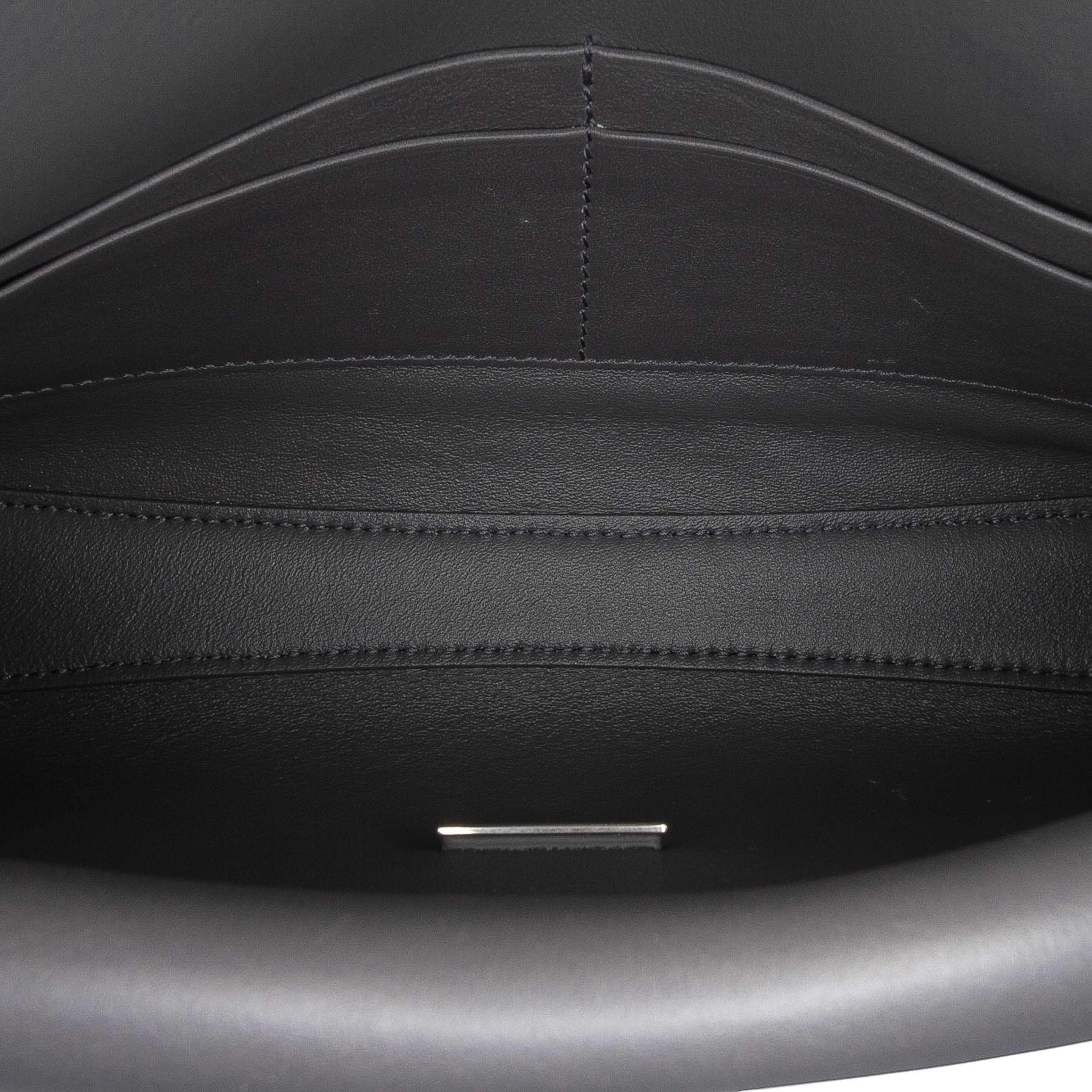 Balenciaga Small Smooth Calfskin Bel Air Clutch On Strap, från Luxclusif, i färgen dark gray. Klicka för att öppna bilden i stort format