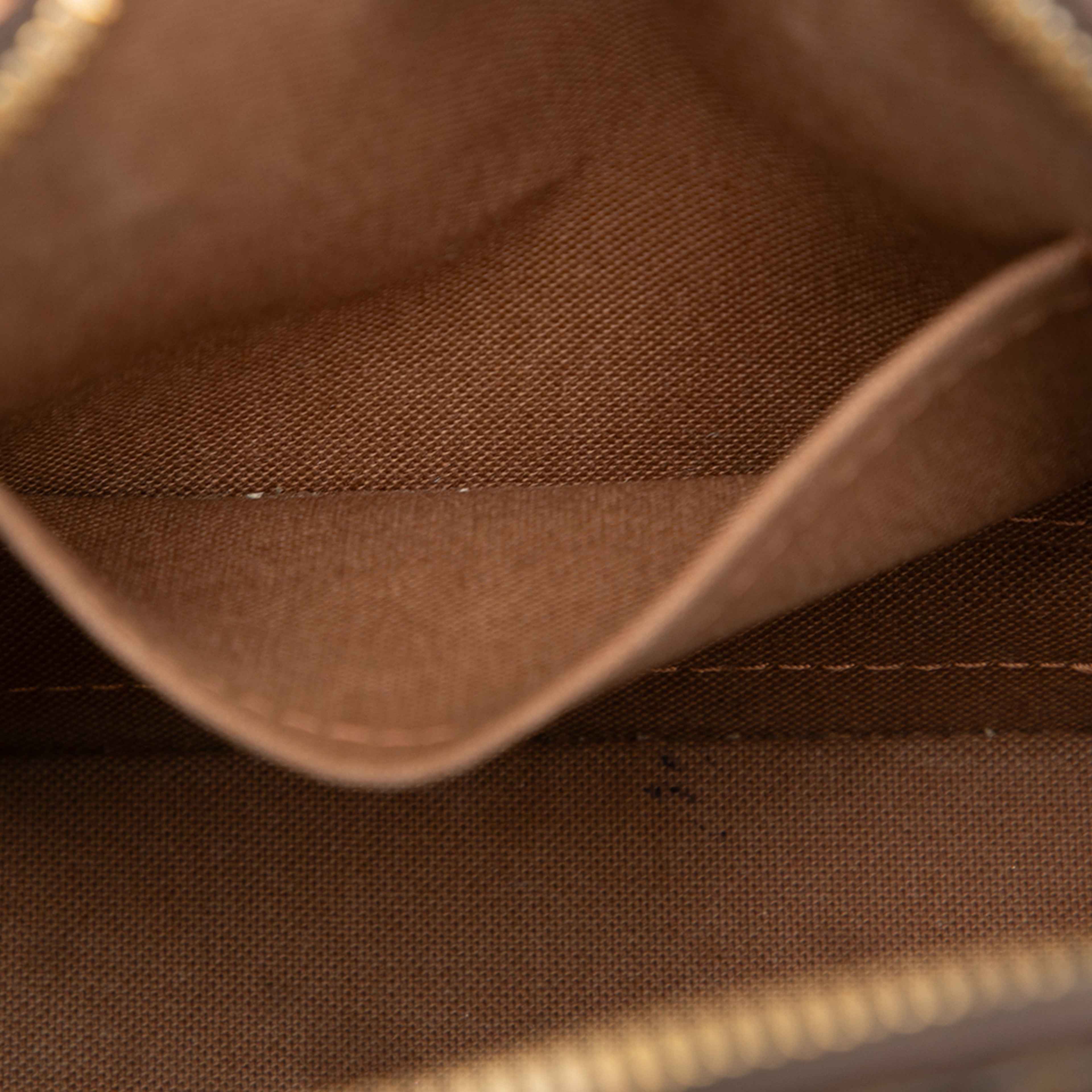 Louis Vuitton Monogram Alma Bb, från Luxclusif, i färgen brun. Klicka för att öppna bilden i stort format
