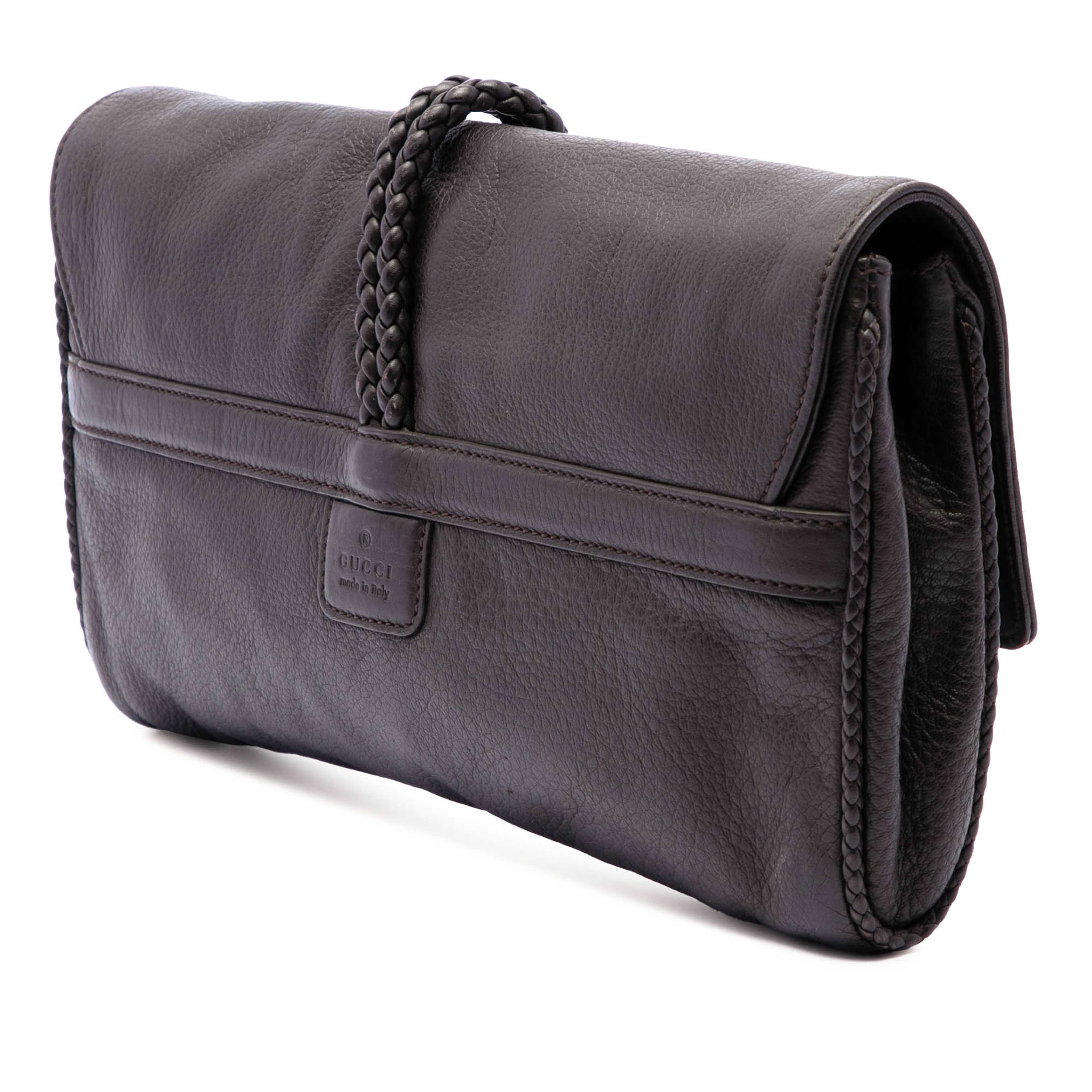 Gucci Calfskin Bamboo Hip Clutch, från Luxclusif, i färgen dark brown. Klicka för att öppna bilden i stort format