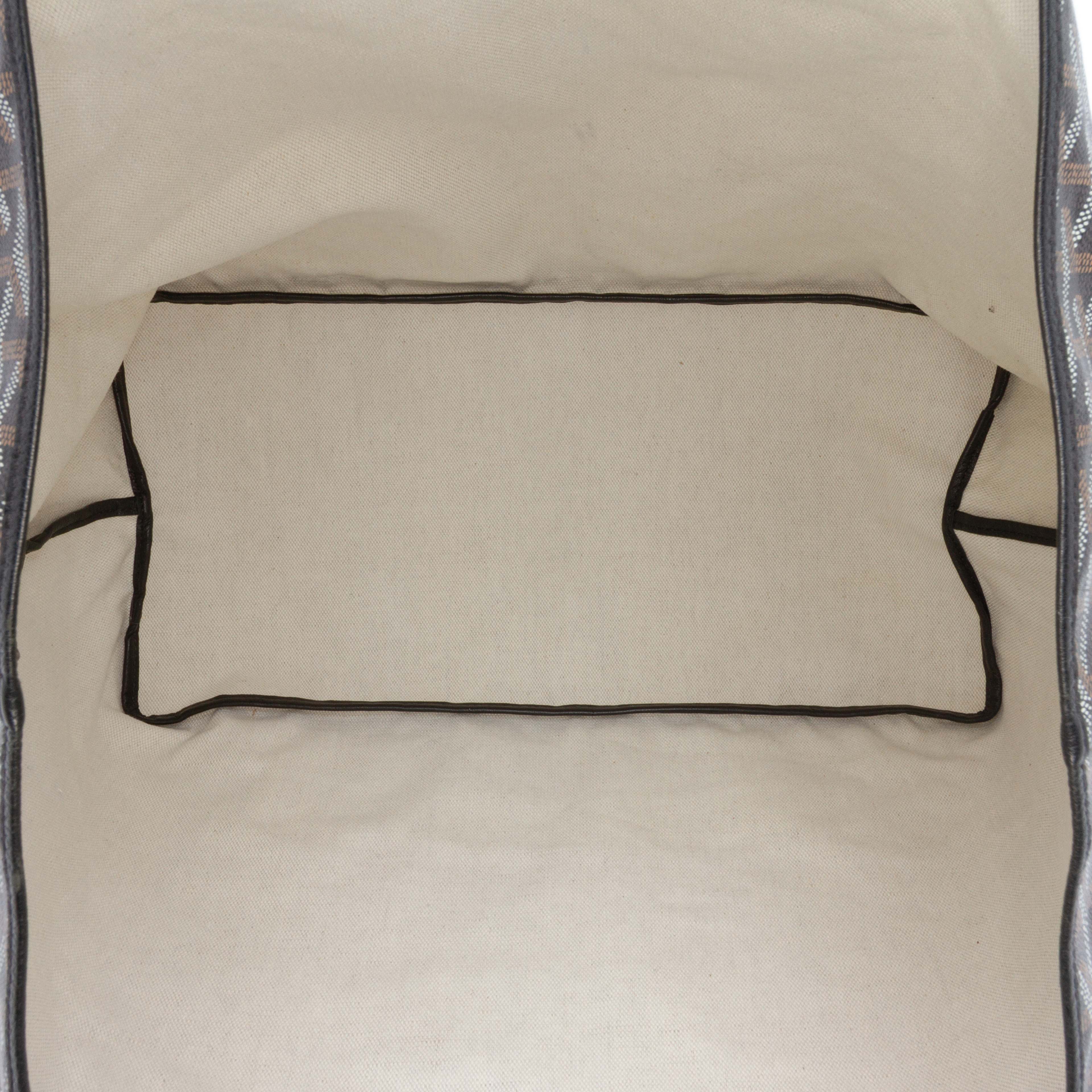 Goyard Goyardine Saint Louis Gm, från Luxclusif, i färgen black. Klicka för att öppna bilden i stort format