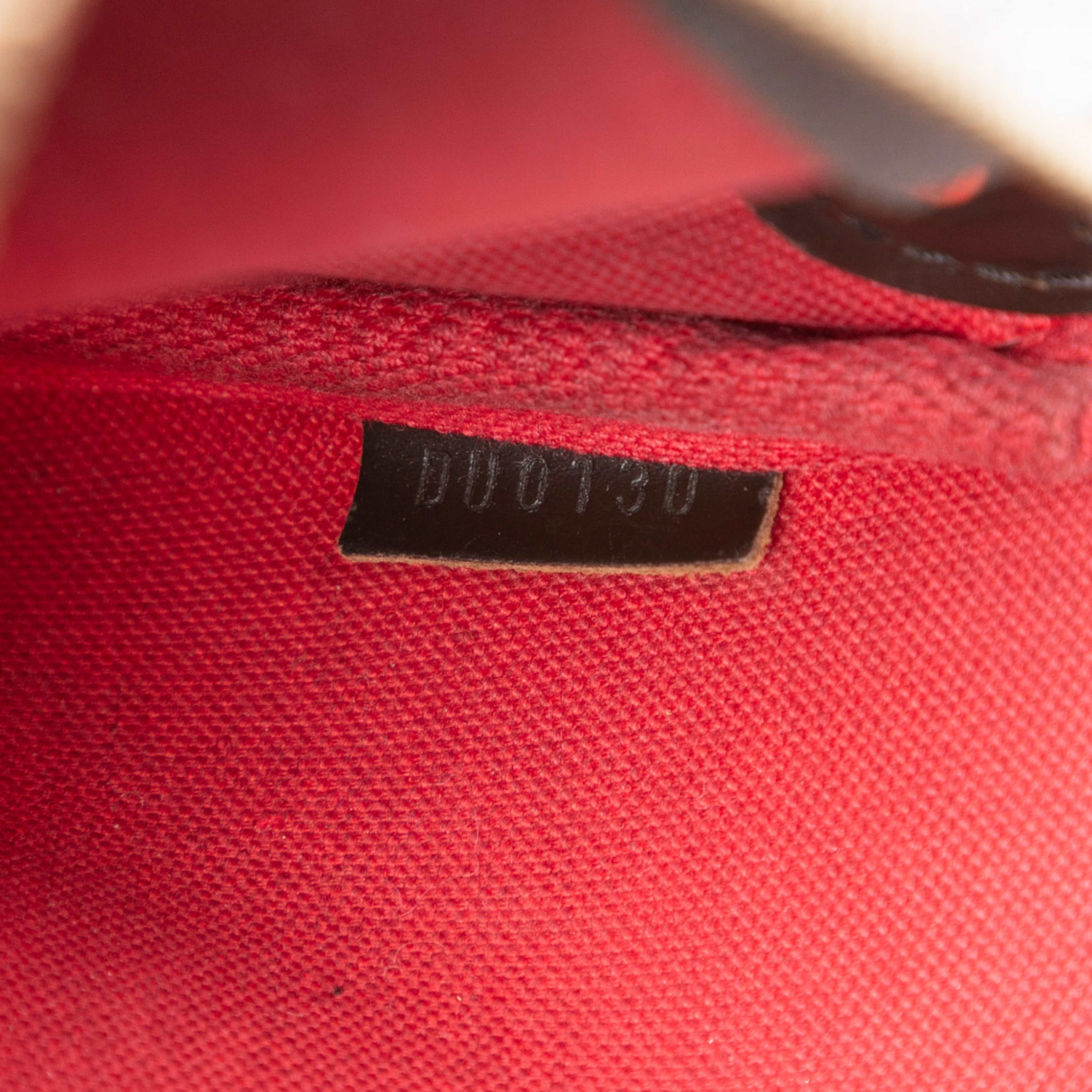 Louis Vuitton Damier Ebene Eva, från Luxclusif, i färgen brown. Klicka för att öppna bilden i stort format