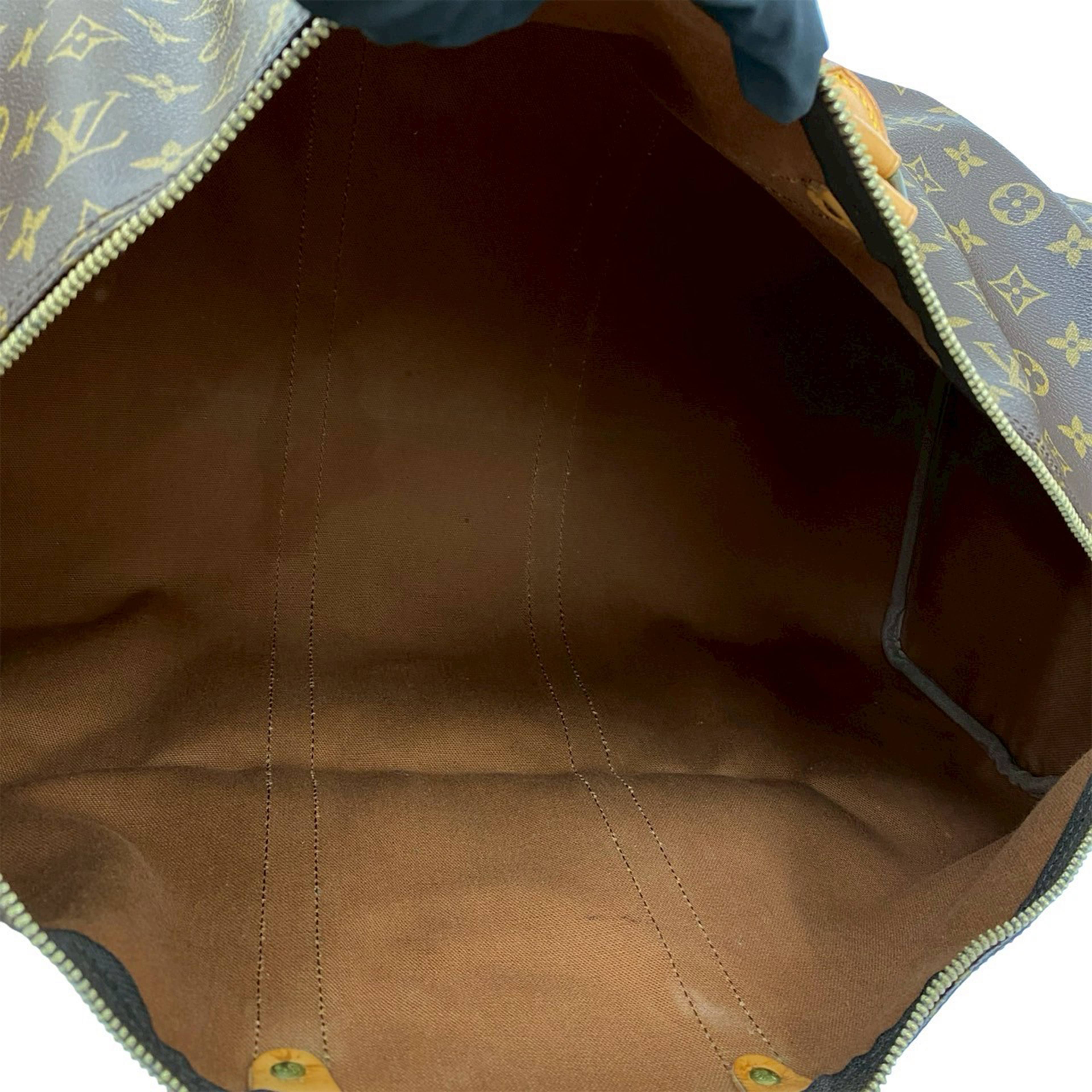 Louis Vuitton Monogram Keepall 55, från Luxclusif, i färgen brown. Klicka för att öppna bilden i stort format