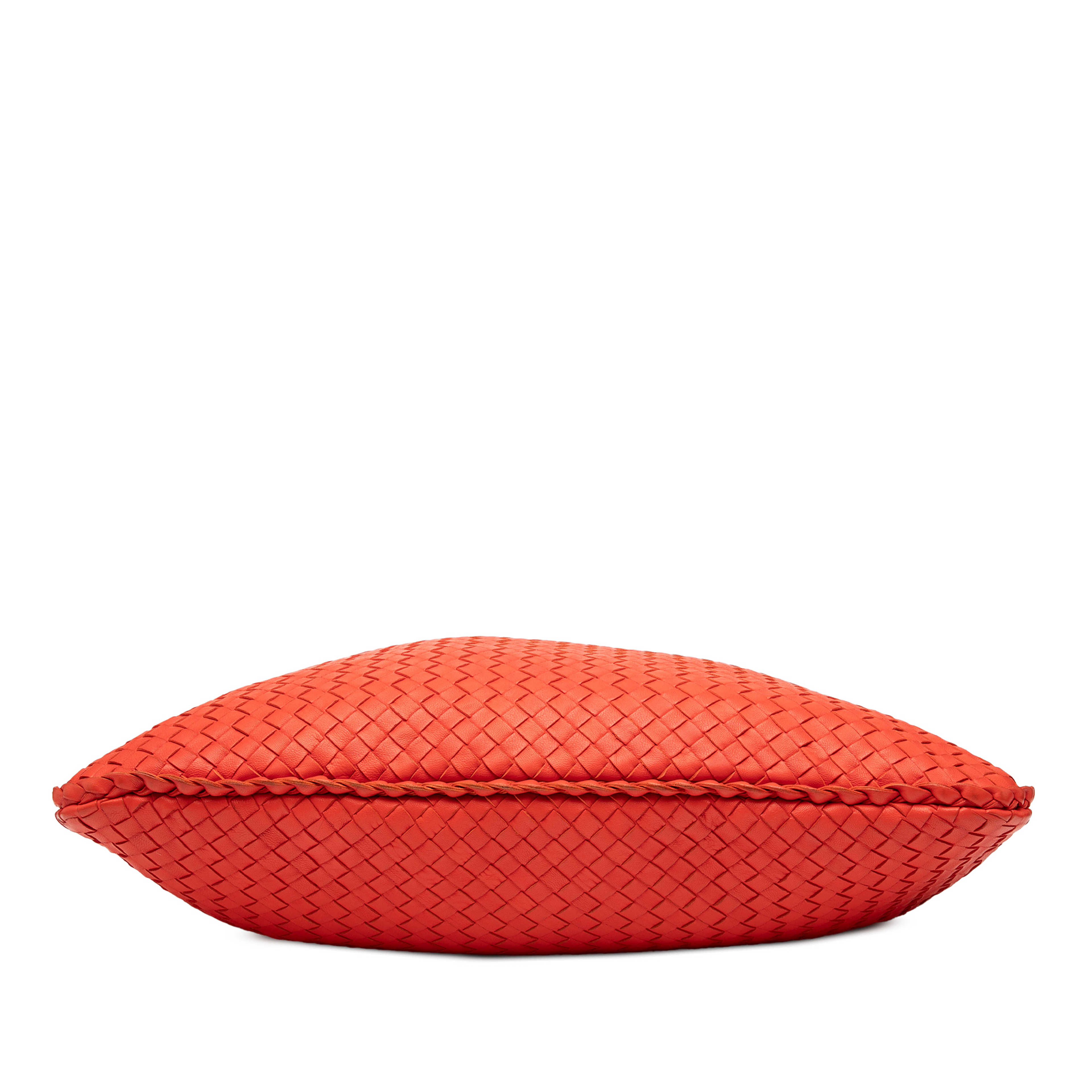 Bottega Veneta Medium Nappa Intrecciato Veneta Hobo, från Luxclusif, i färgen dark orange. Klicka för att öppna bilden i stort format