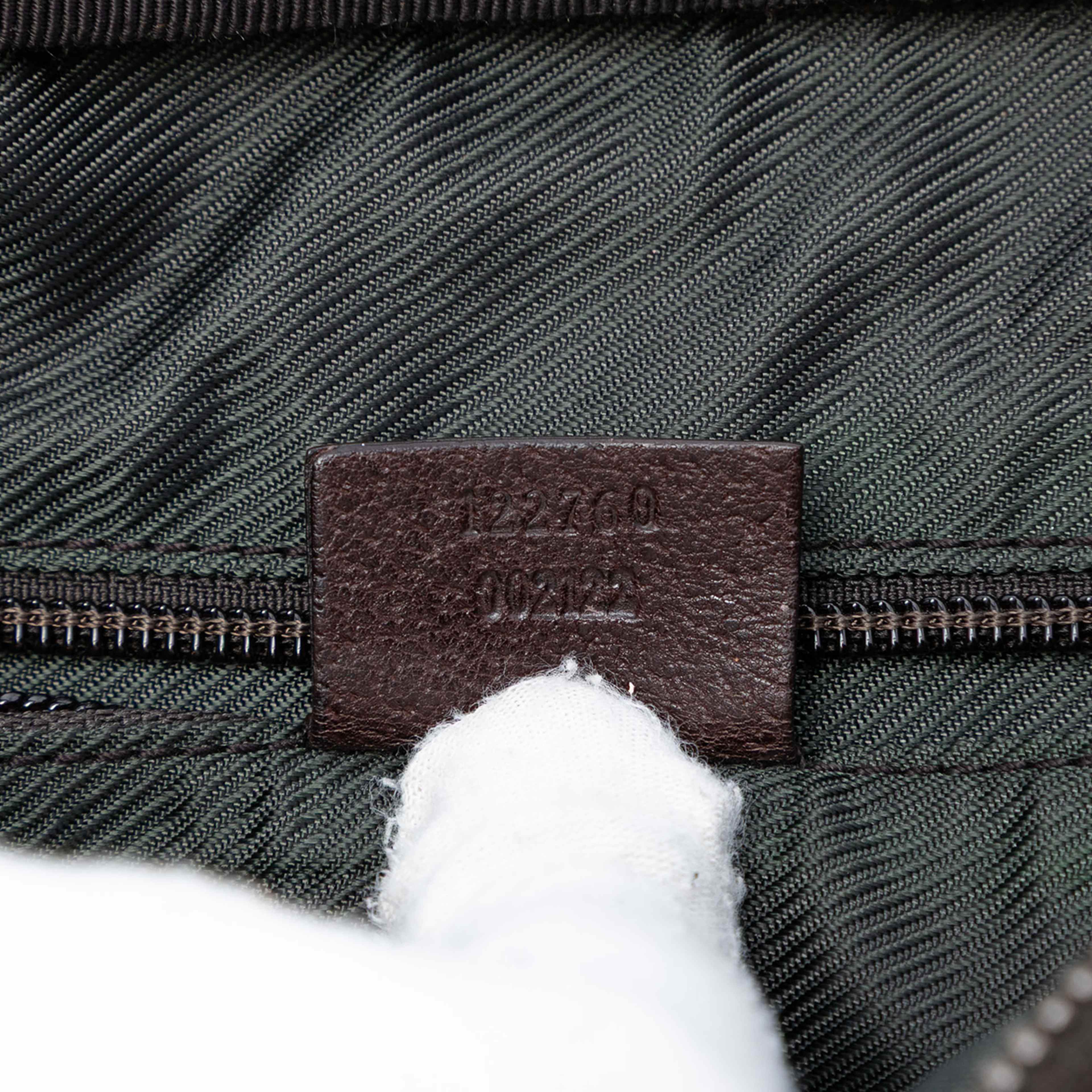 Gucci Gg Canvas Crossbody, från Luxclusif, i färgen beige. Klicka för att öppna bilden i stort format