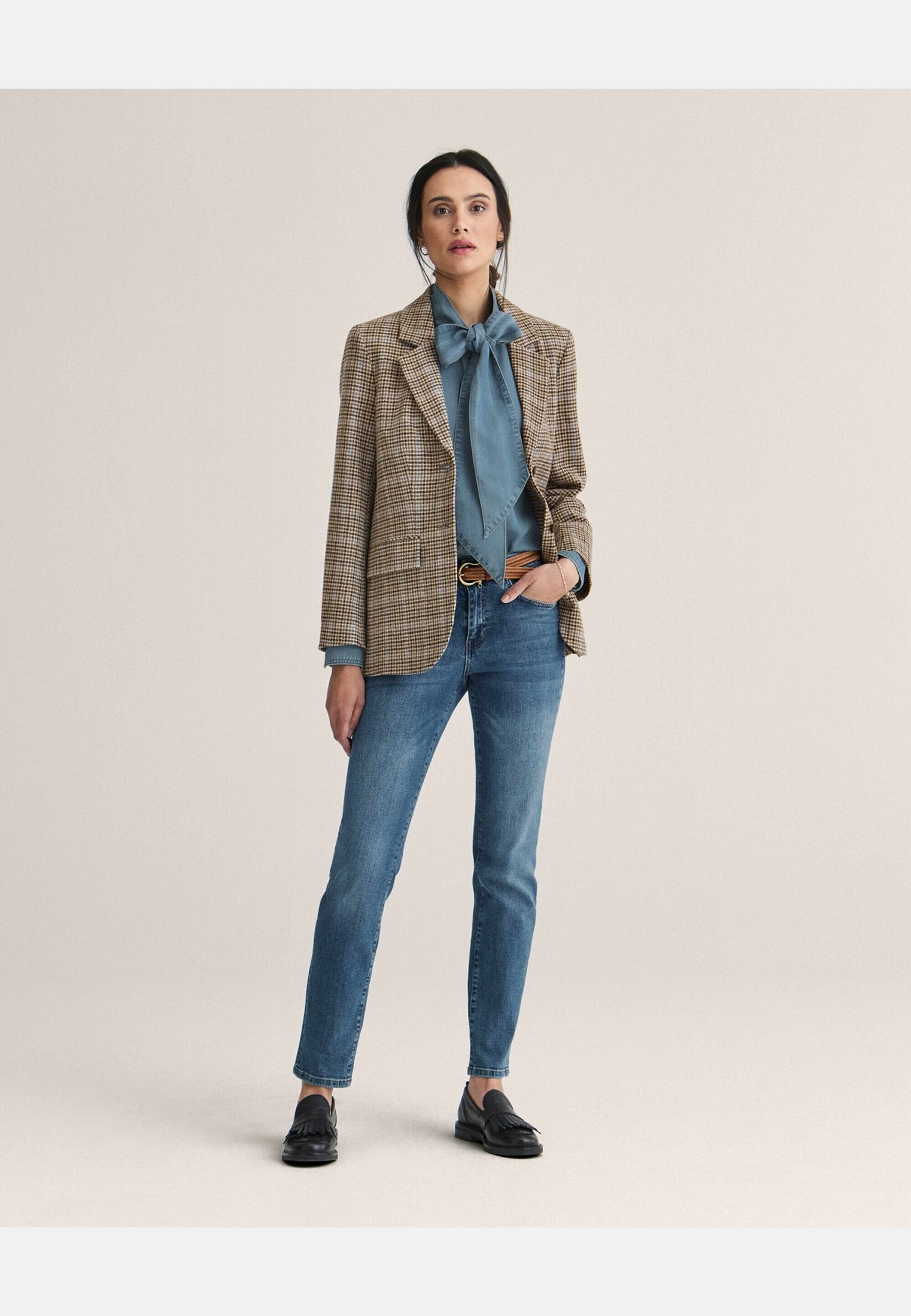 Blazer Lycke, från Newhouse, i färgen valnöt. Klicka för att öppna bilden i stort format