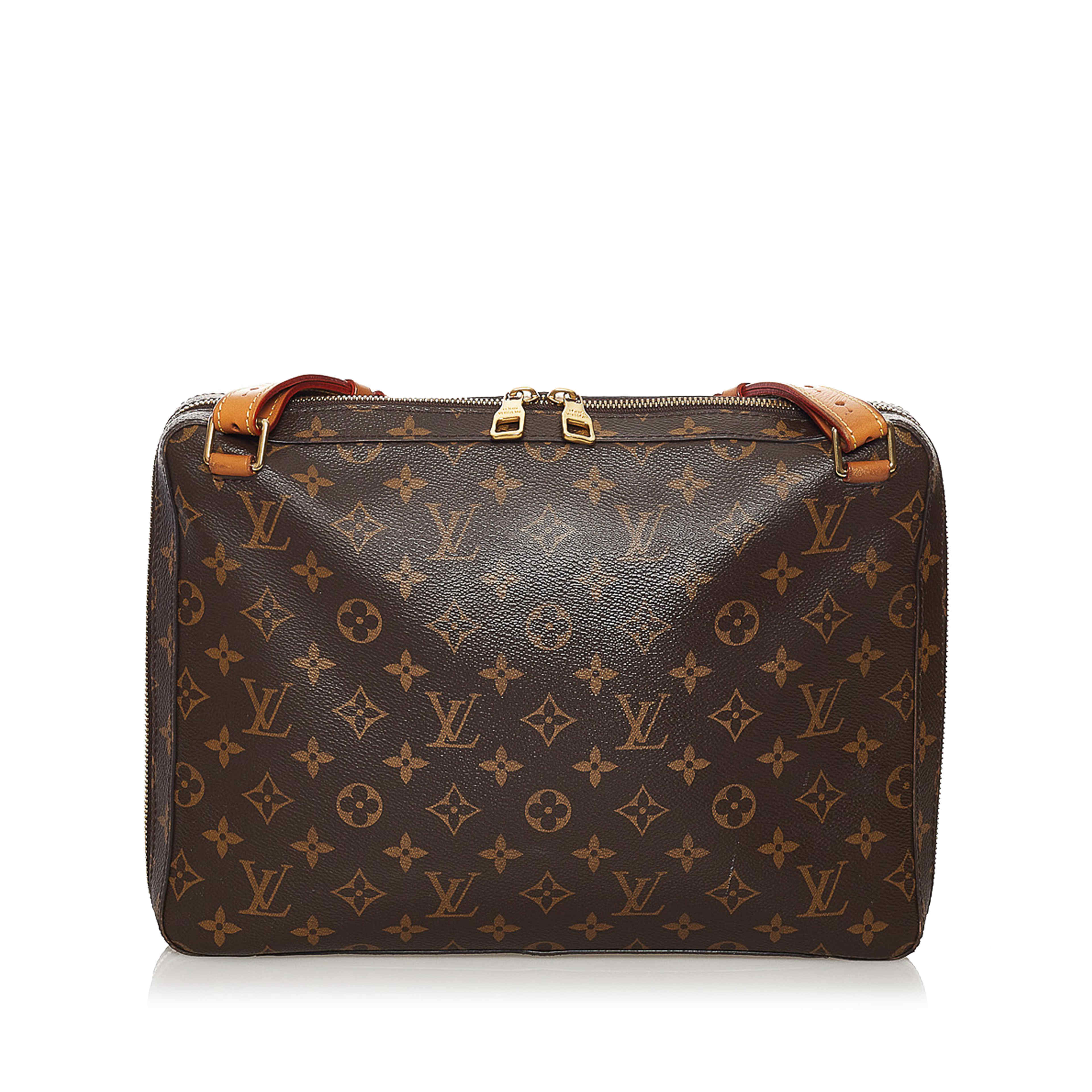 Louis Vuitton Monogram Soft Trunk Messenger, från Luxclusif, i färgen brown. Klicka för att öppna bilden i stort format