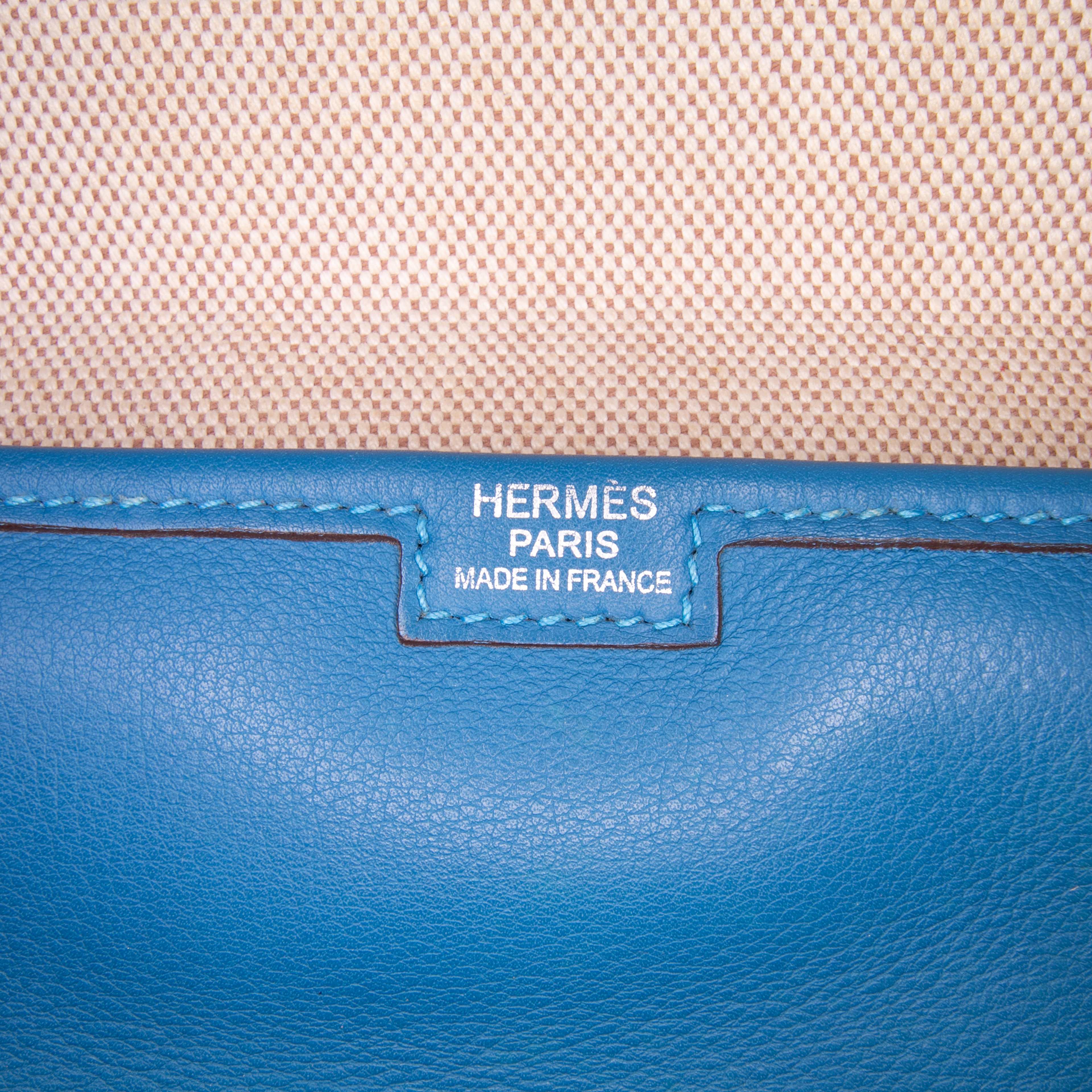 Hermès Swift Jige Elan 29, från Luxclusif, i färgen blue. Klicka för att öppna bilden i stort format